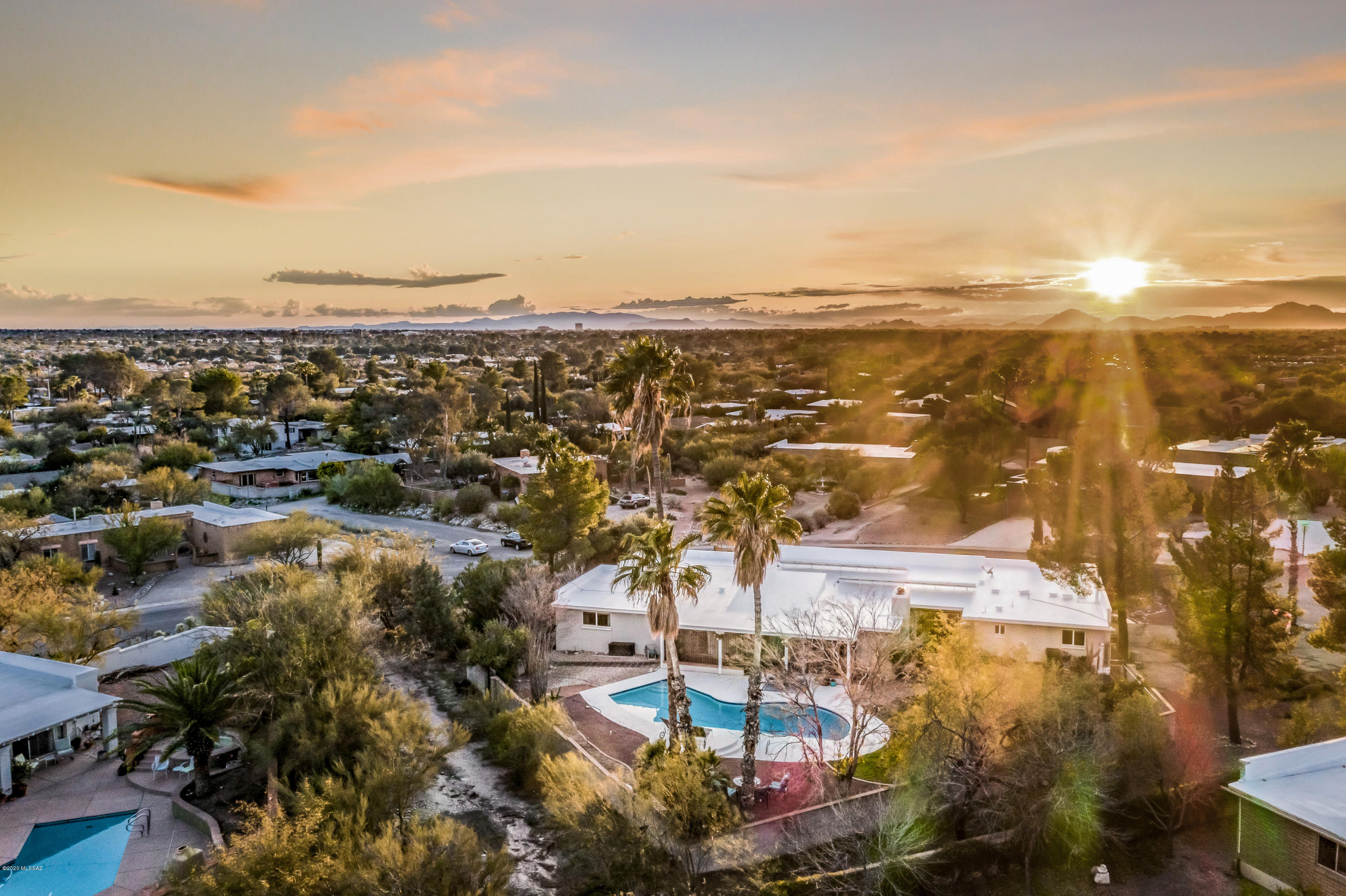 Sabino Vista Knolls (61-135) - Residential