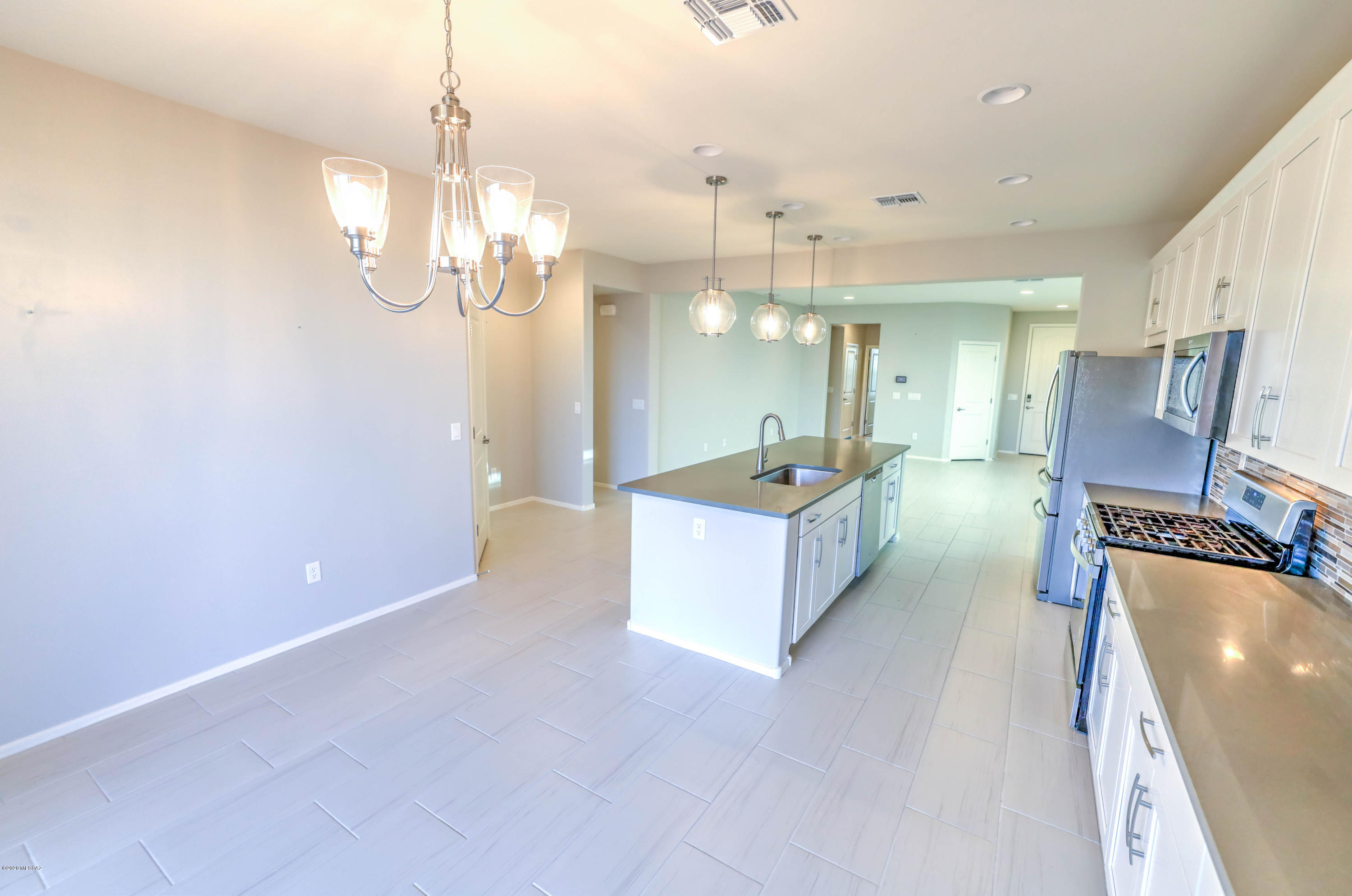 Rancho Del Lago (101-206) - Residential Lease