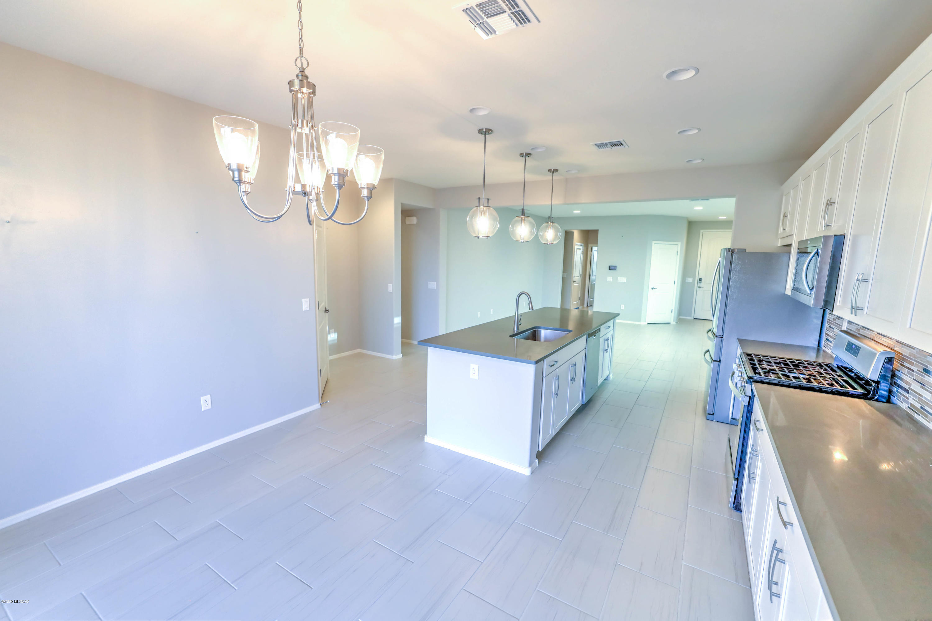 Rancho Del Lago (101-206) - Residential Lease