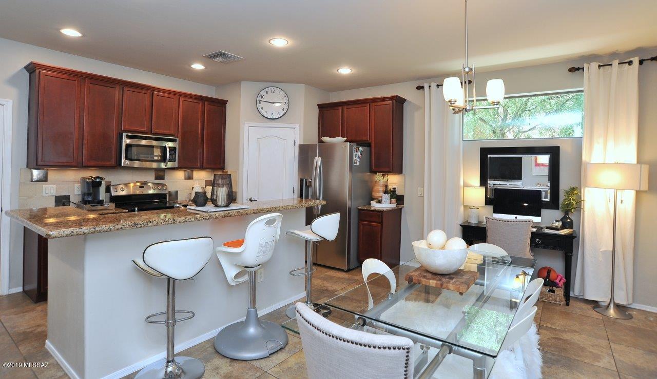River Walk (1-140) - Residential