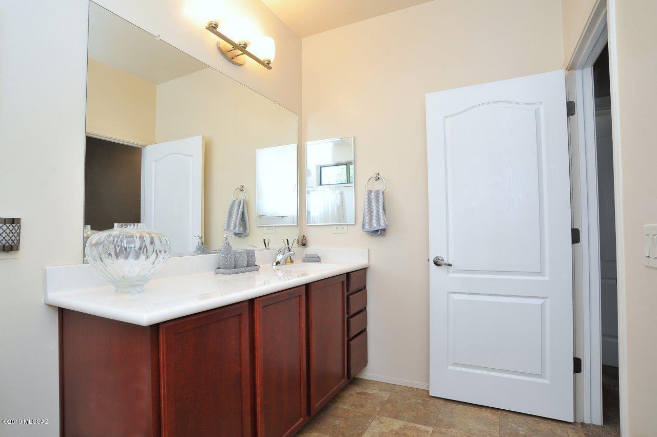 River Walk (1-140) - Residential