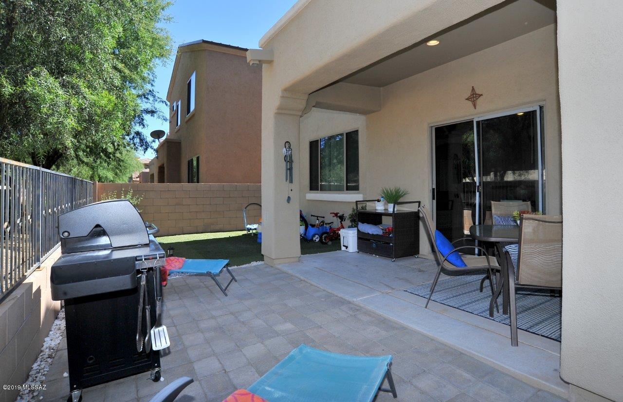 River Walk (1-140) - Residential