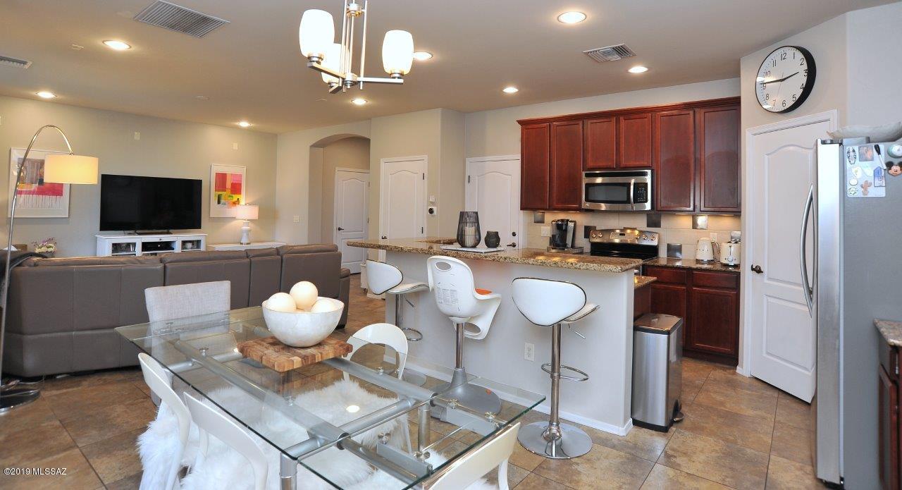 River Walk (1-140) - Residential