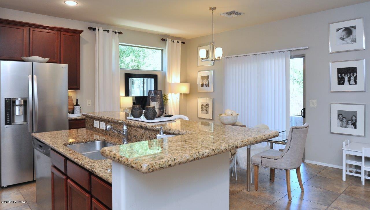 River Walk (1-140) - Residential