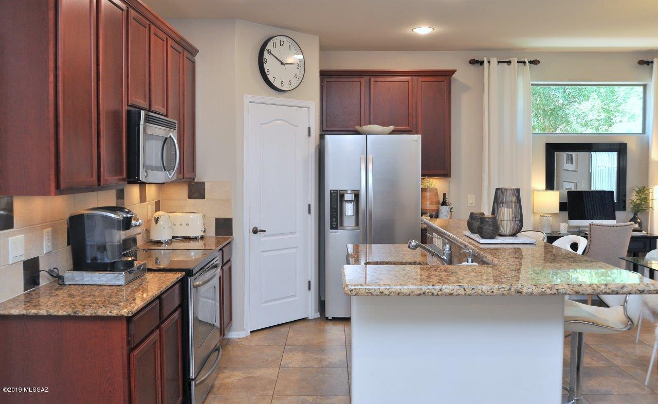 River Walk (1-140) - Residential