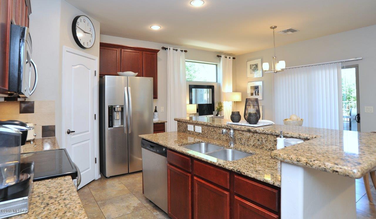 River Walk (1-140) - Residential