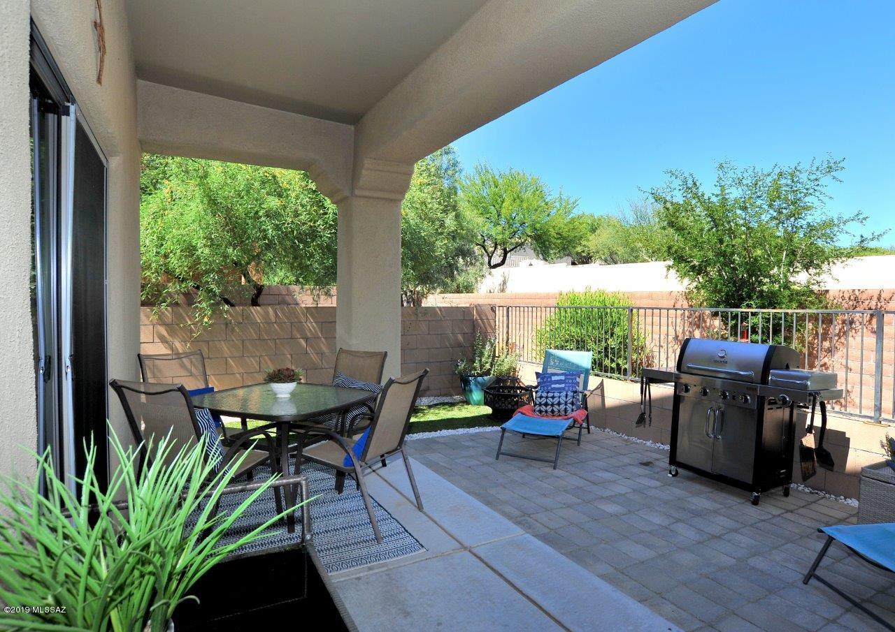 River Walk (1-140) - Residential