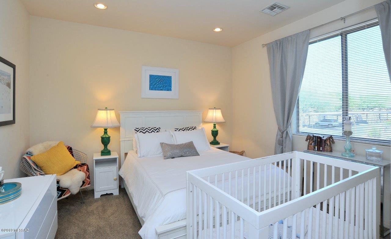 River Walk (1-140) - Residential