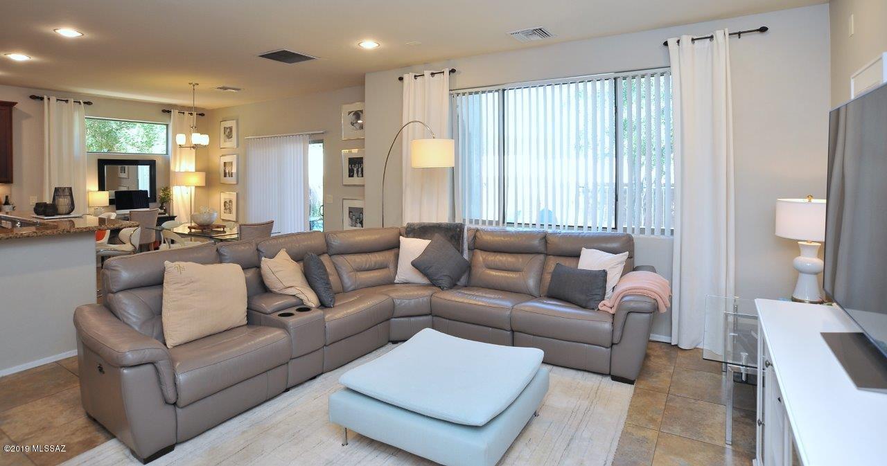 River Walk (1-140) - Residential