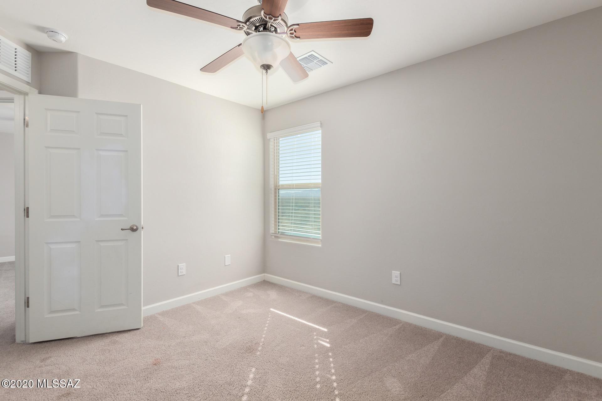 Vista Del Lago Norte SQ20140780198 - Residential