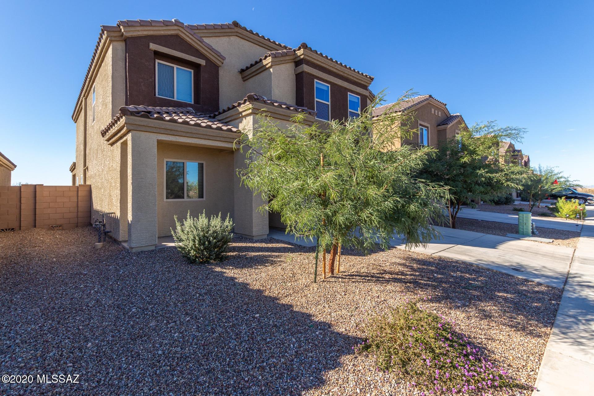 Vista Del Lago Norte SQ20140780198 - Residential