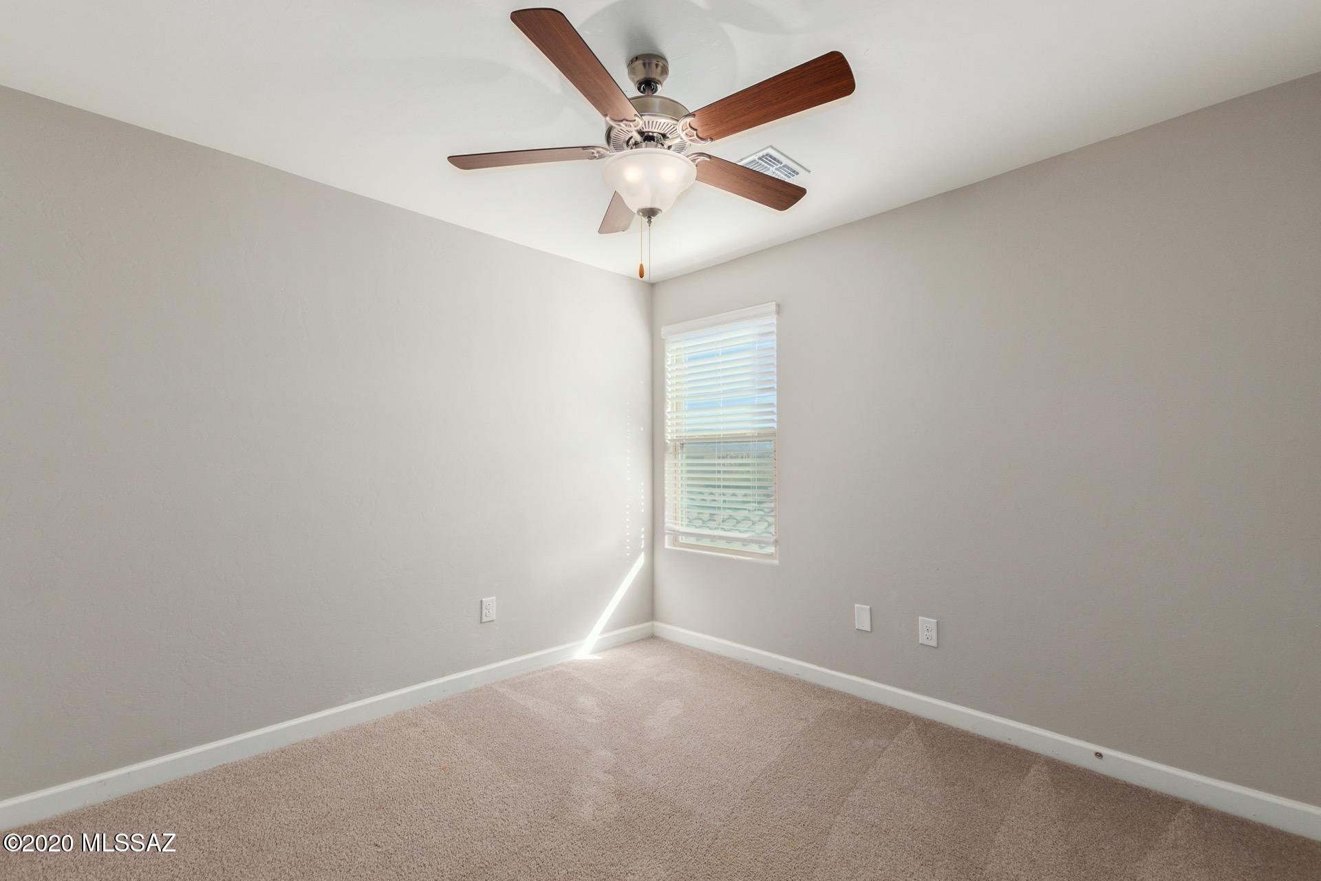 Vista Del Lago Norte SQ20140780198 - Residential