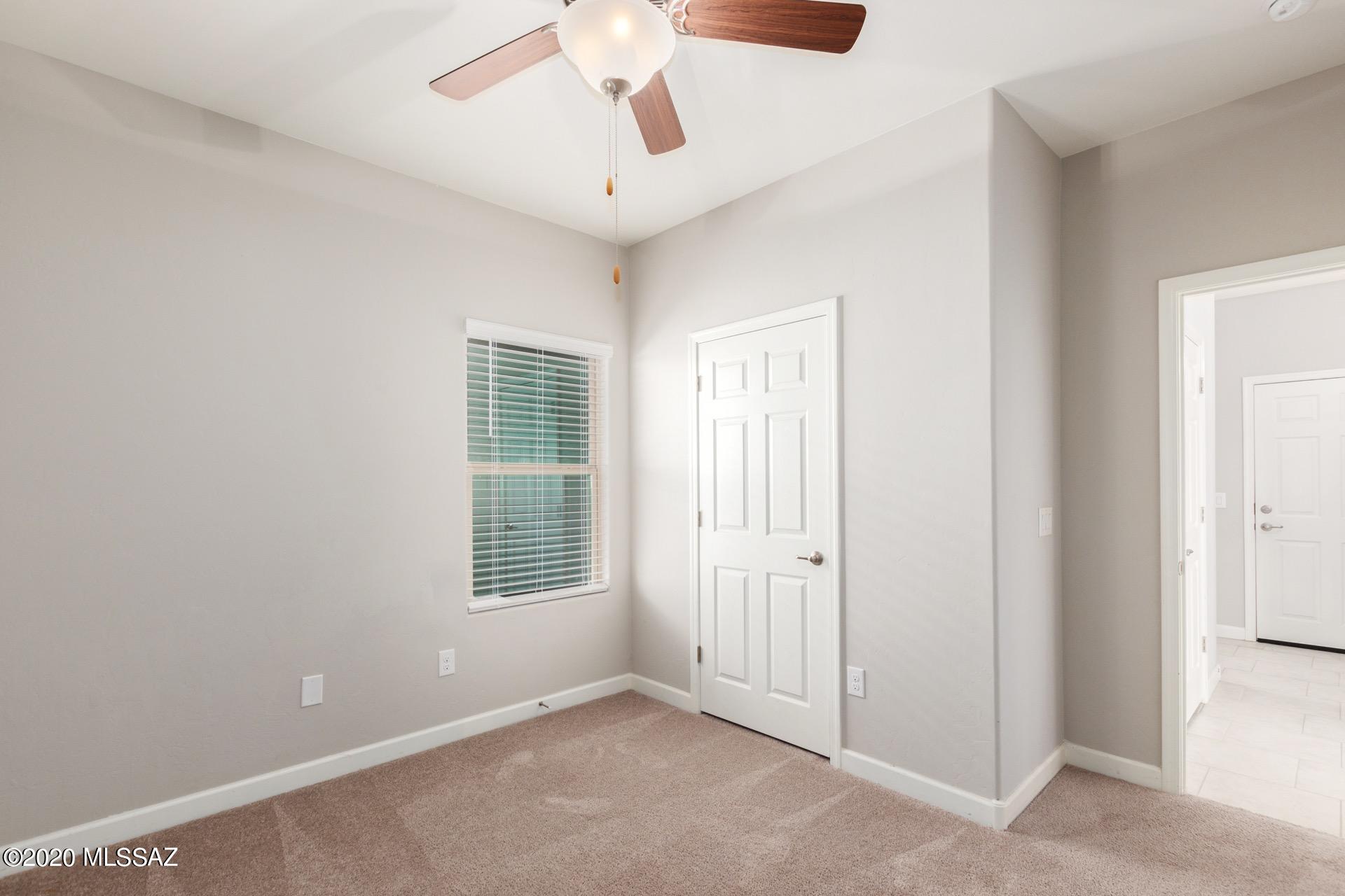 Vista Del Lago Norte SQ20140780198 - Residential
