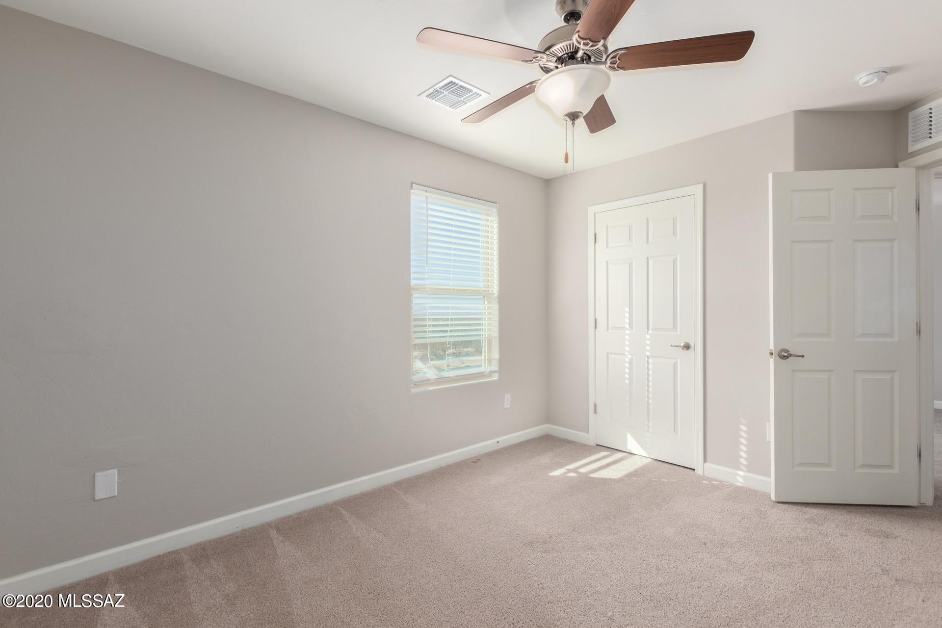 Vista Del Lago Norte SQ20140780198 - Residential