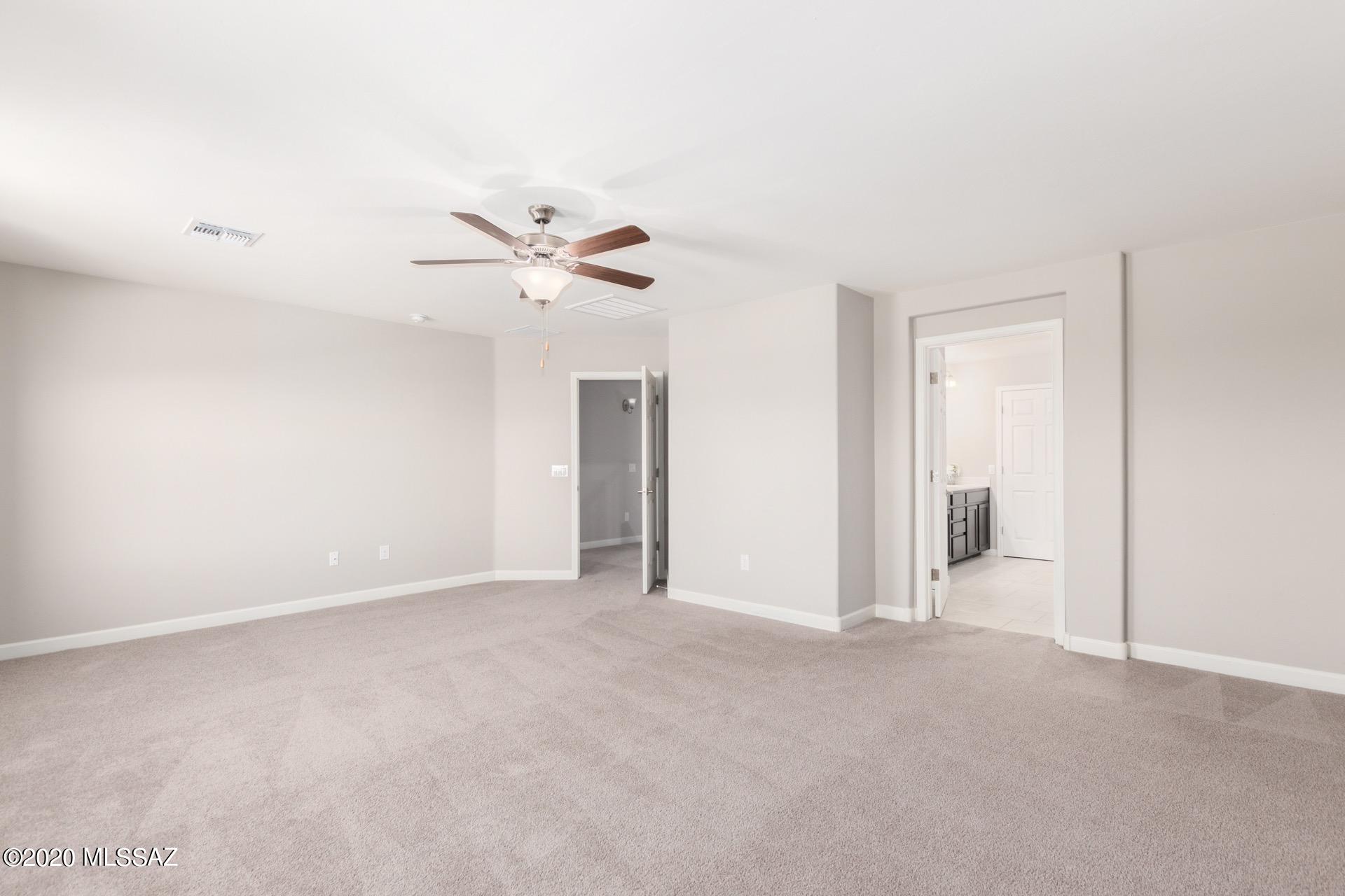 Vista Del Lago Norte SQ20140780198 - Residential