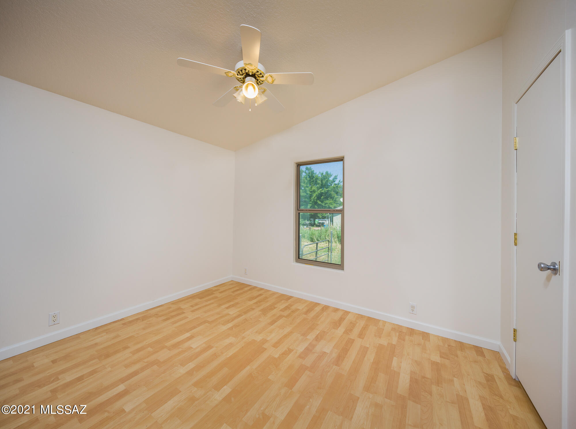 Mescal Lakes - Residential