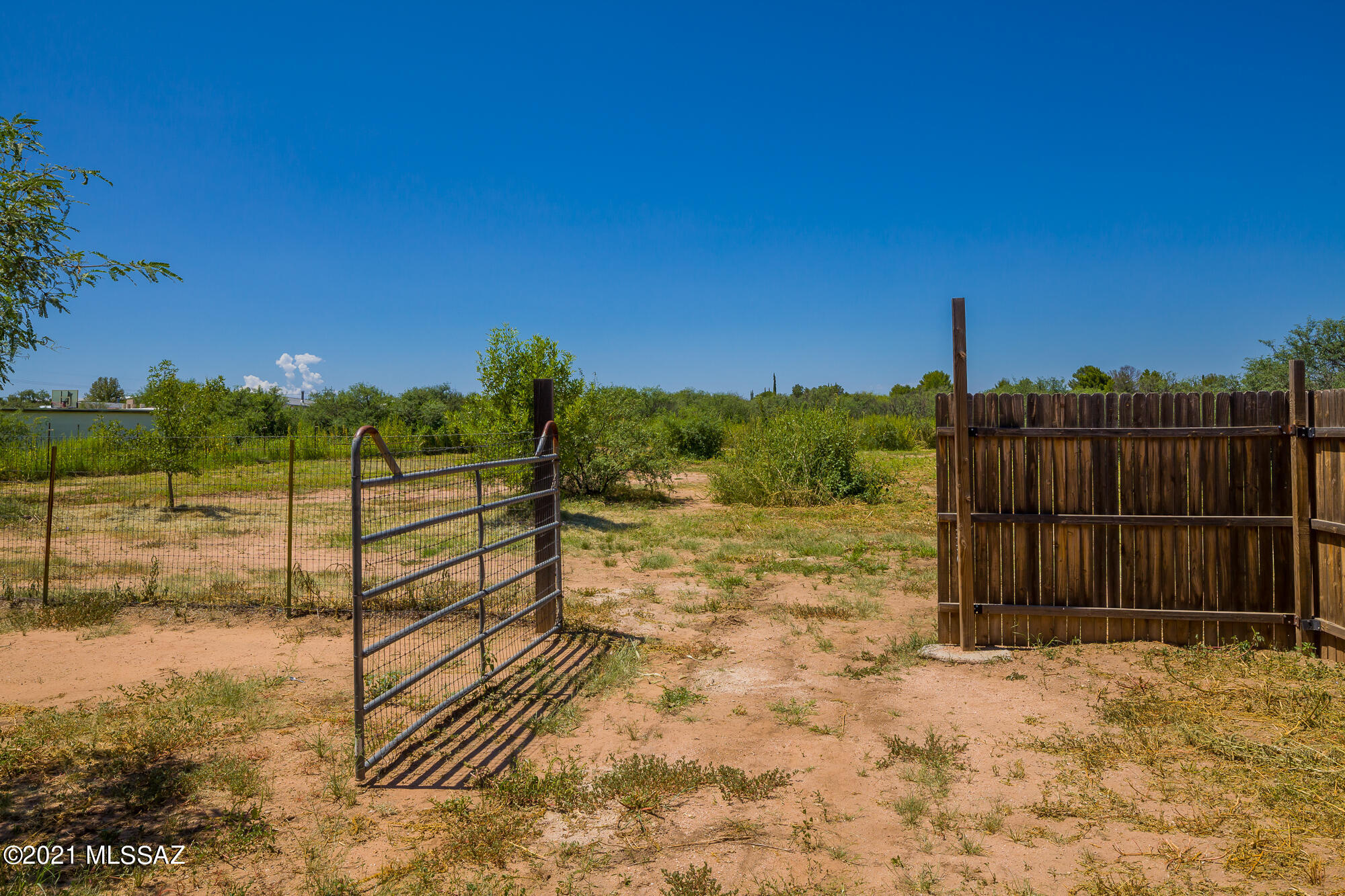 Mescal Lakes - Residential