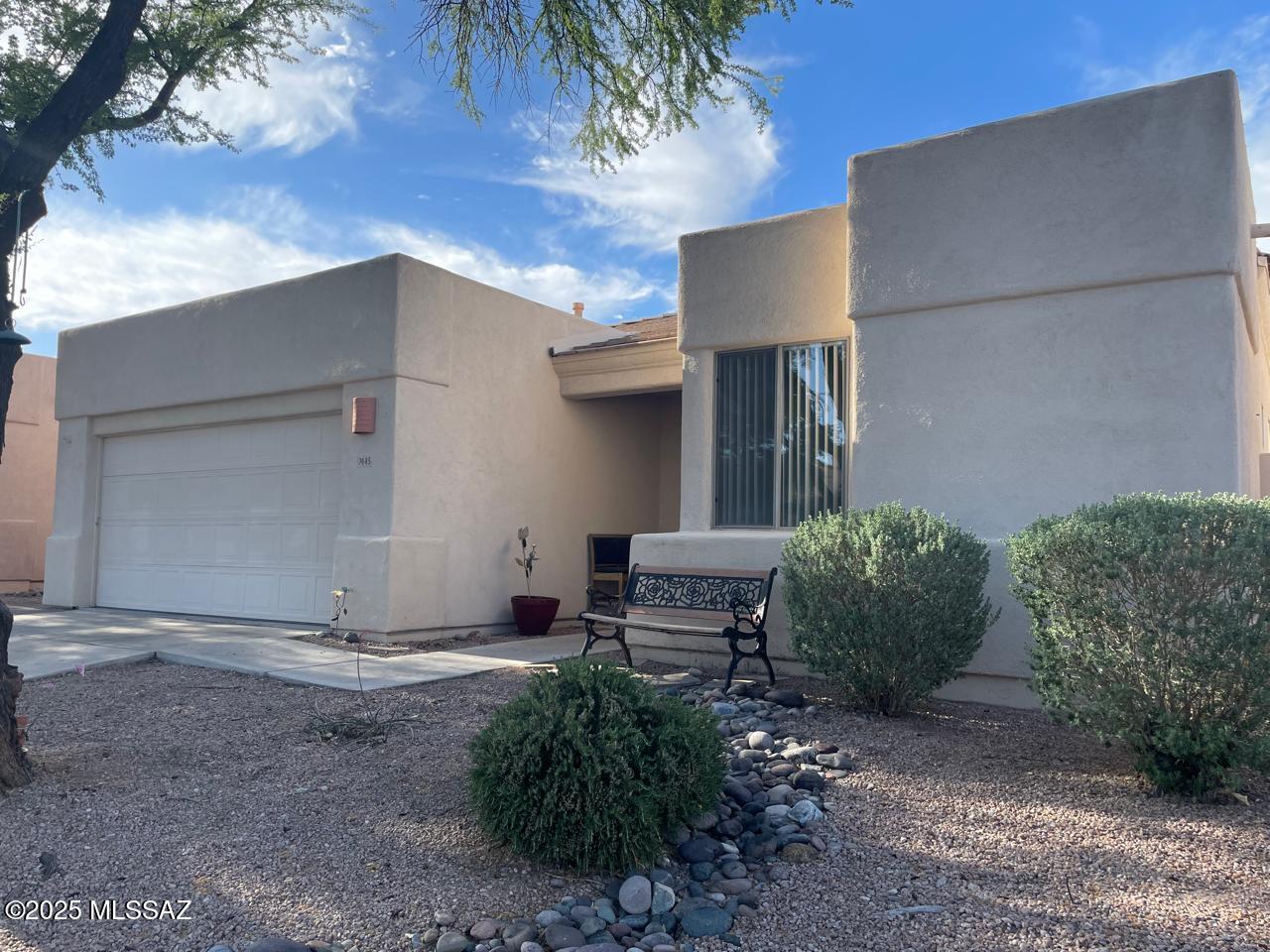 Rancho Esperero (1-343) - Residential Lease