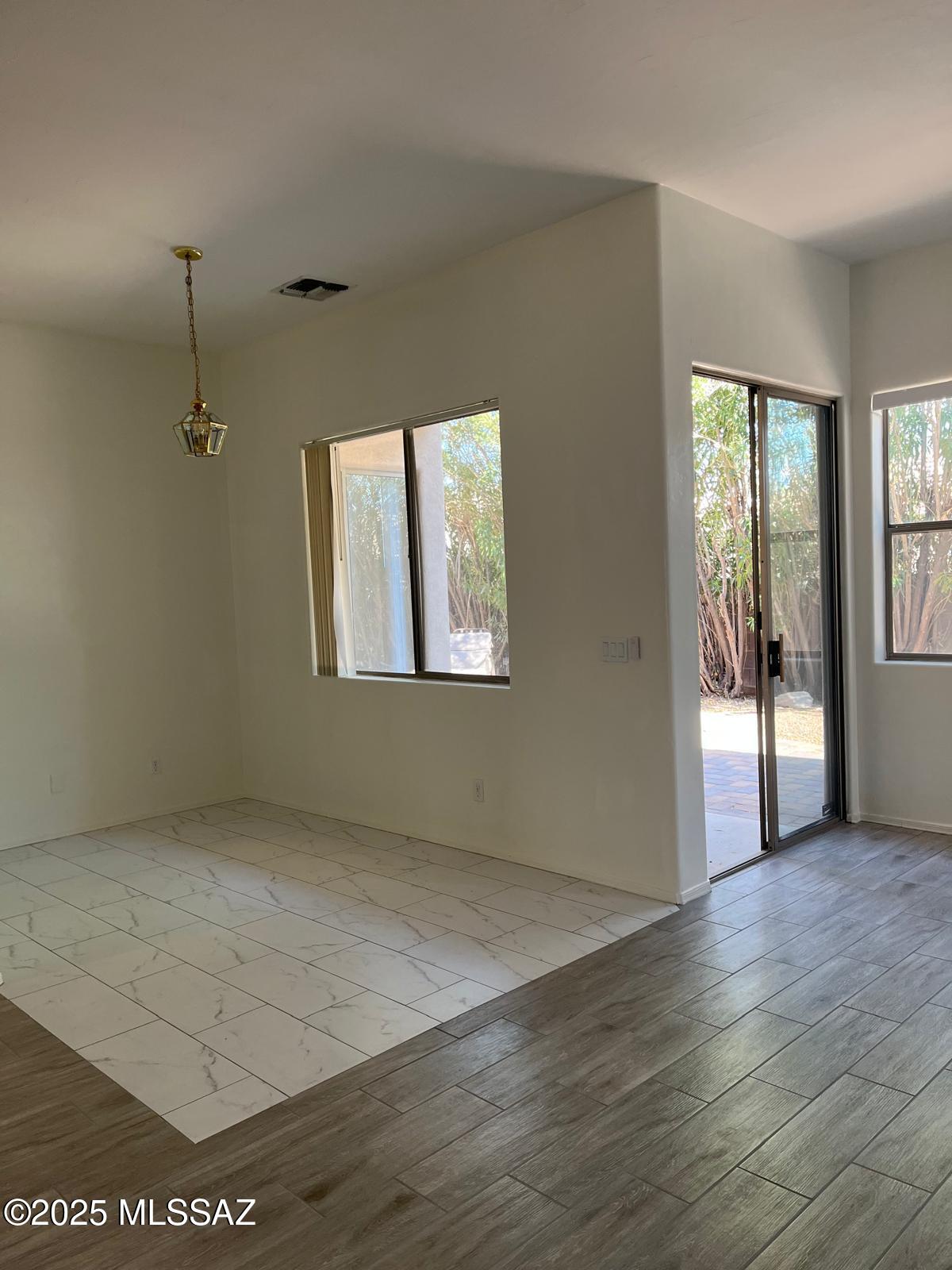 Rancho Esperero (1-343) - Residential Lease