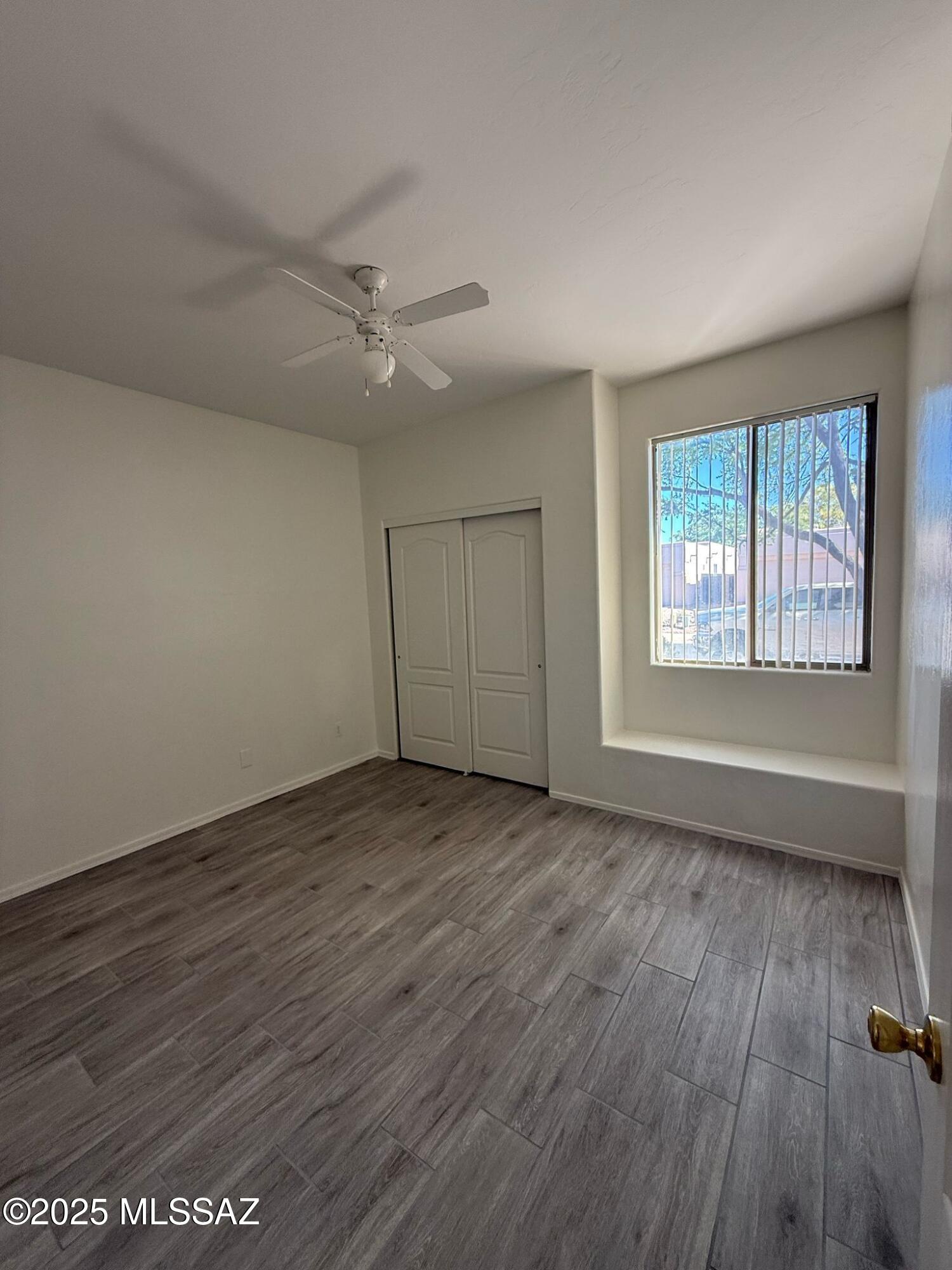 Rancho Esperero (1-343) - Residential Lease