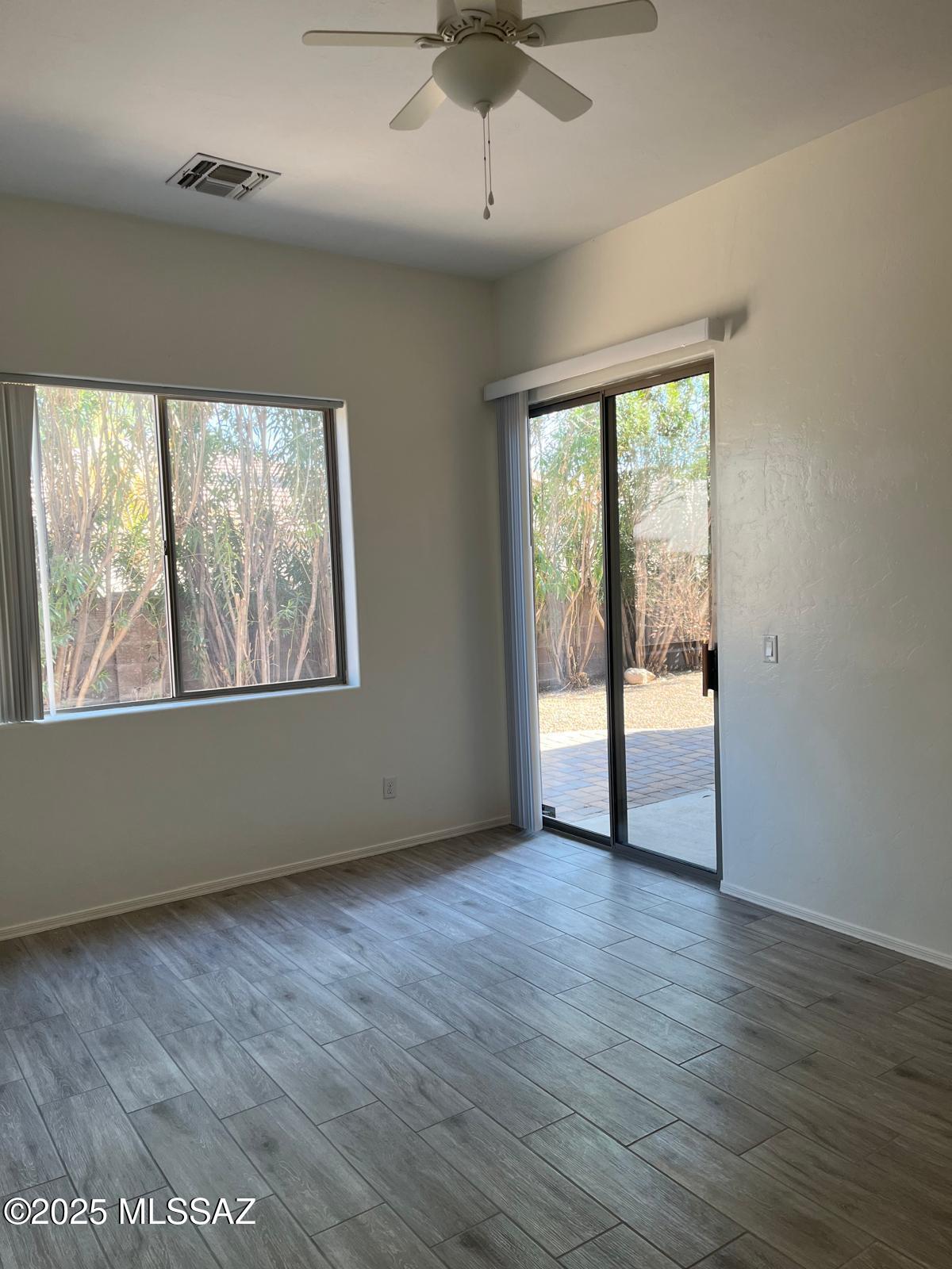 Rancho Esperero (1-343) - Residential Lease