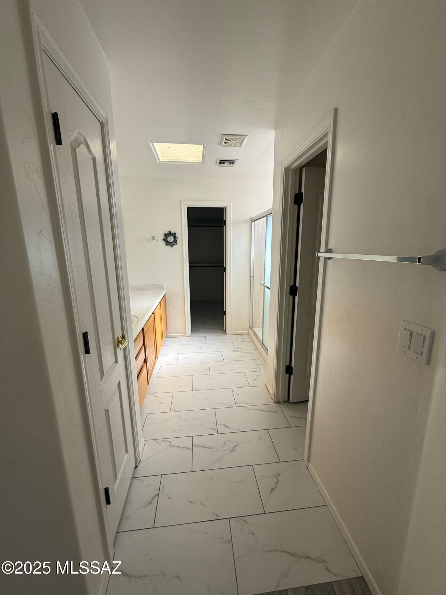 Rancho Esperero (1-343) - Residential Lease
