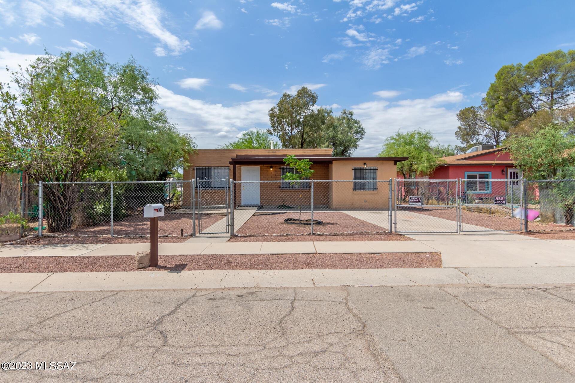 El Rio Park - Residential