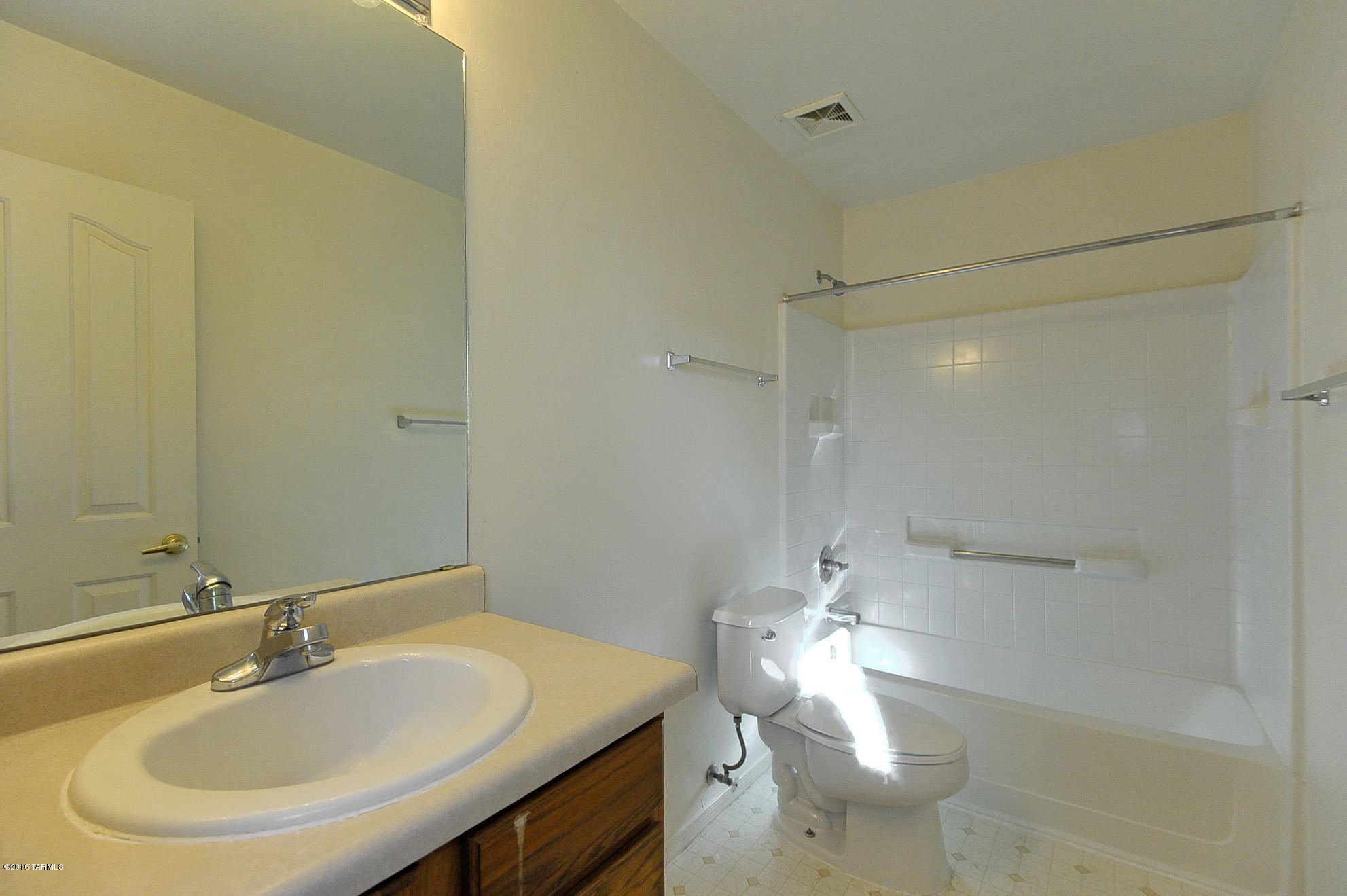 Hartman Vistas-(1-353) - Residential Lease