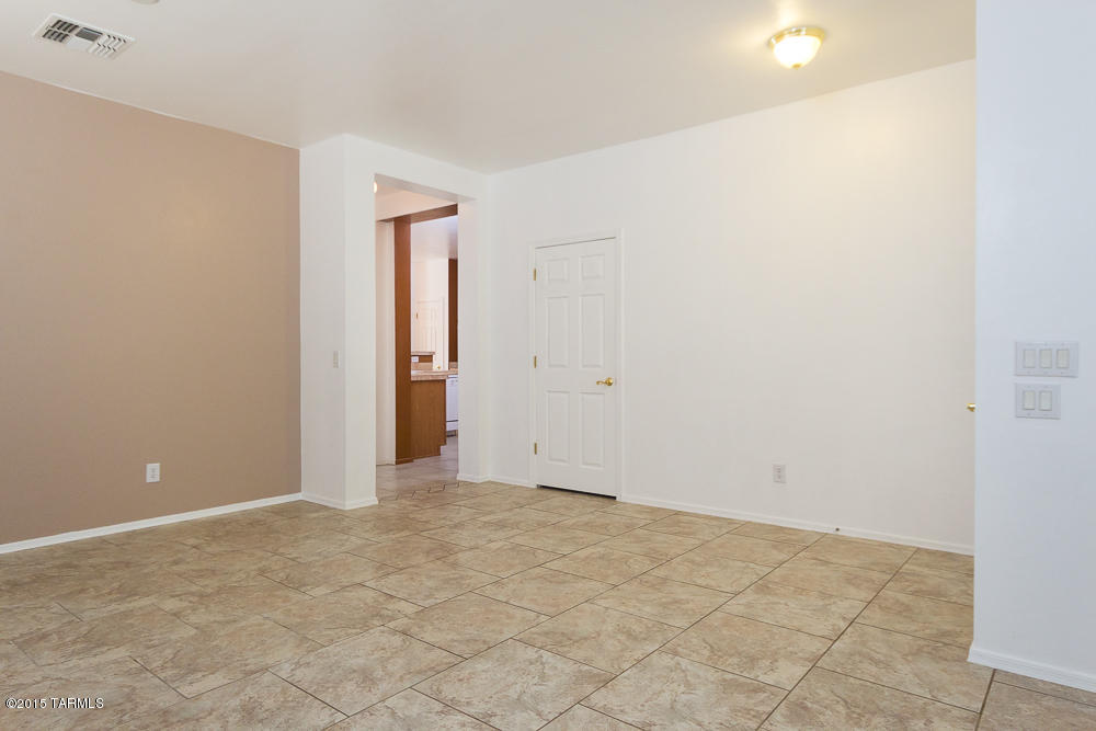 Black Horse (1-411) - Residential