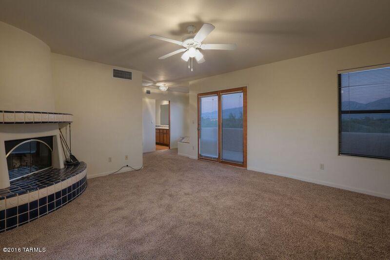 La Cholla Airpark - Residential