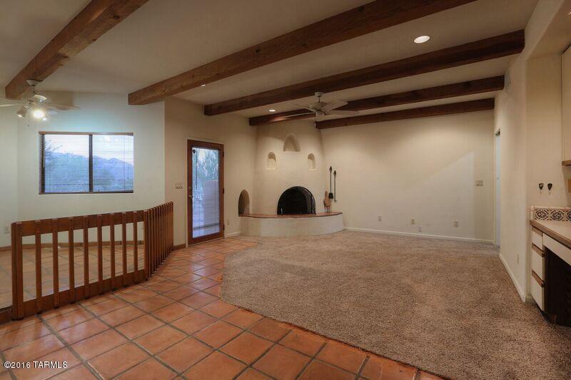 La Cholla Airpark - Residential