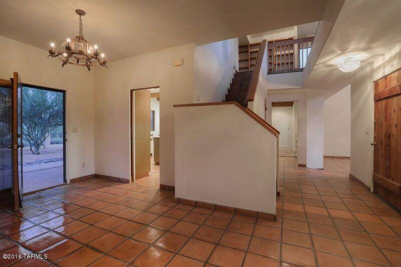 La Cholla Airpark - Residential