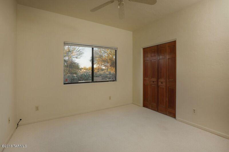 La Cholla Airpark - Residential