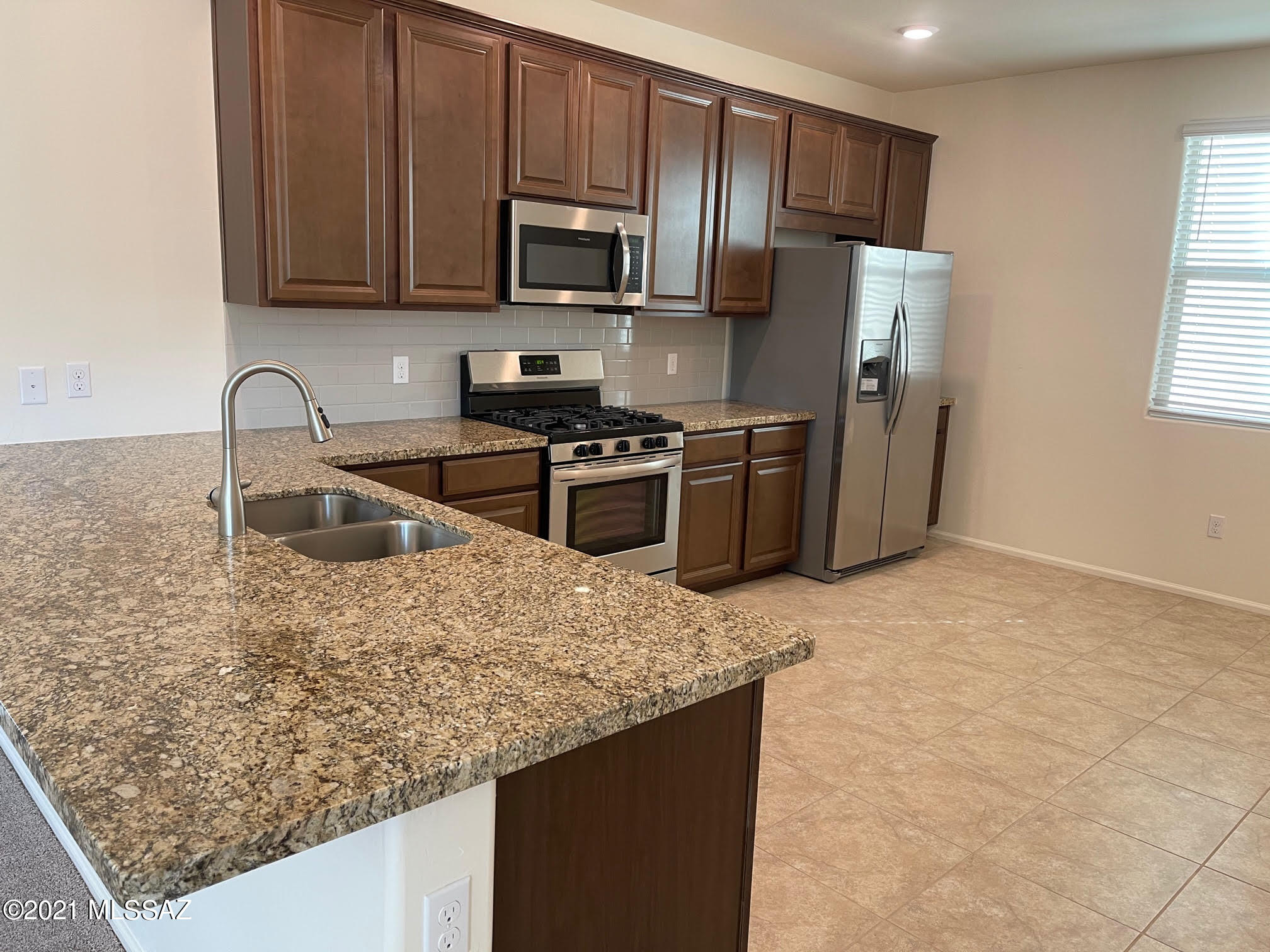 Unsubdivided - Residential Lease