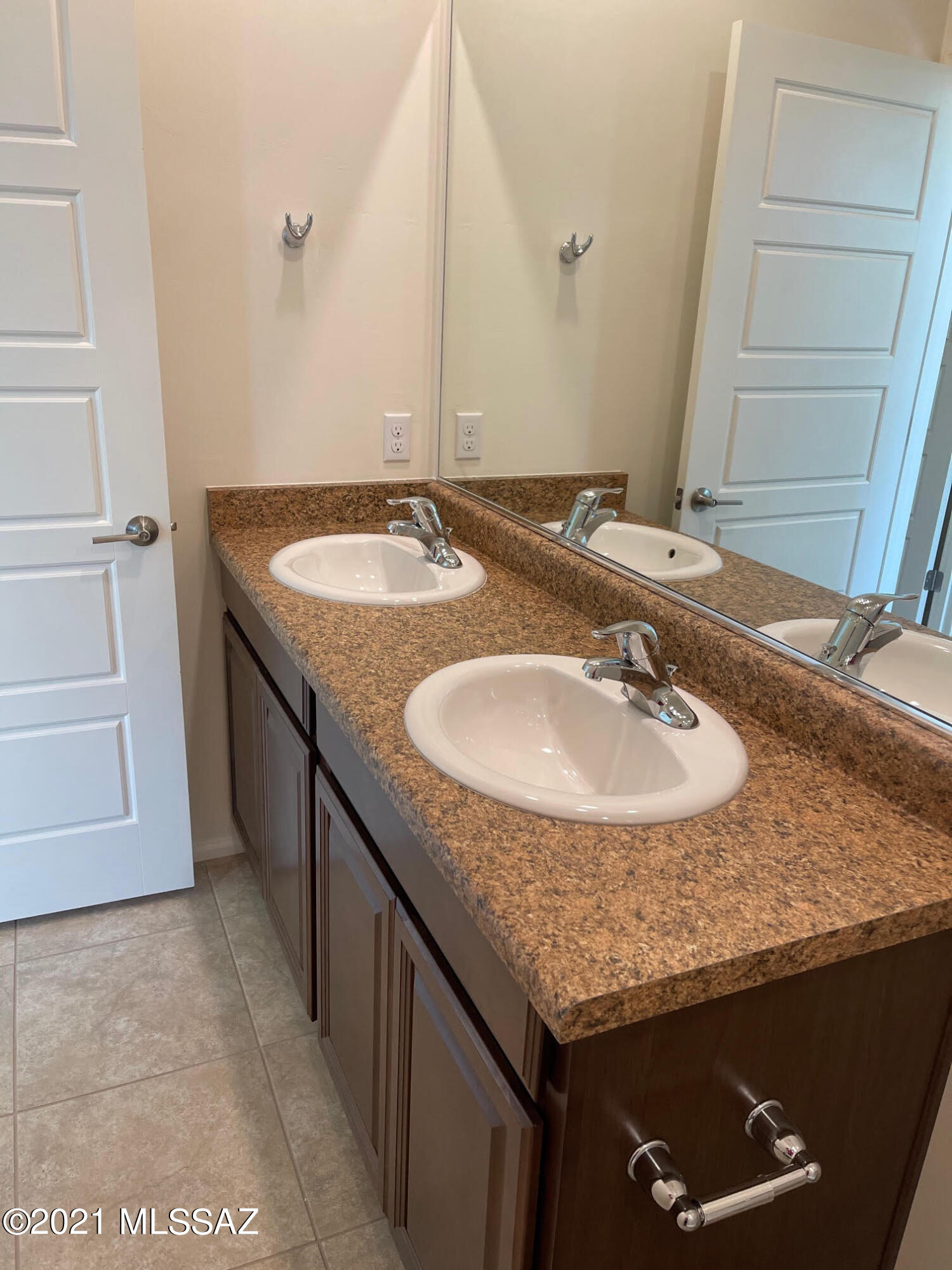 Unsubdivided - Residential Lease