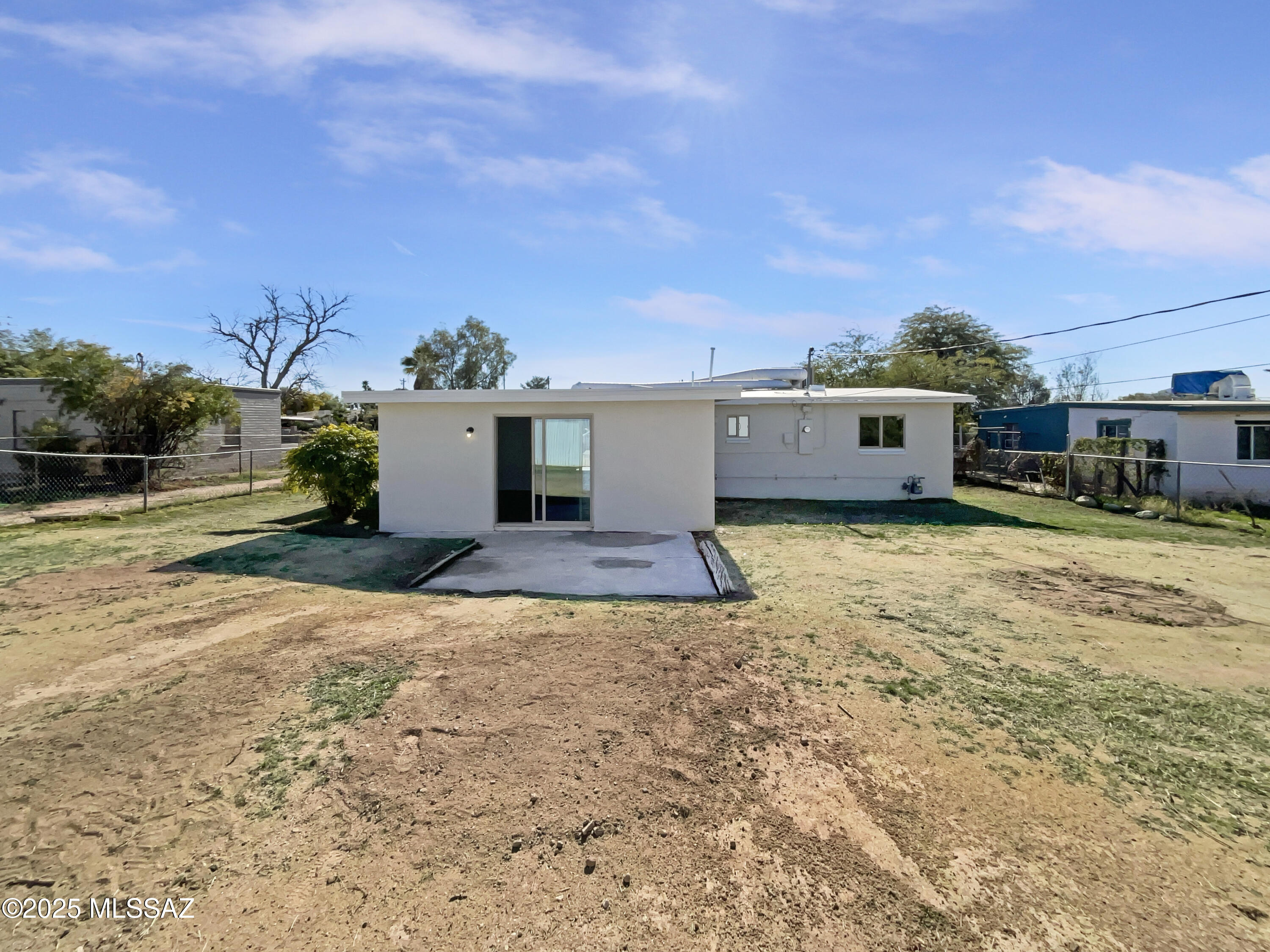 Miracle Mile Manor - Residential