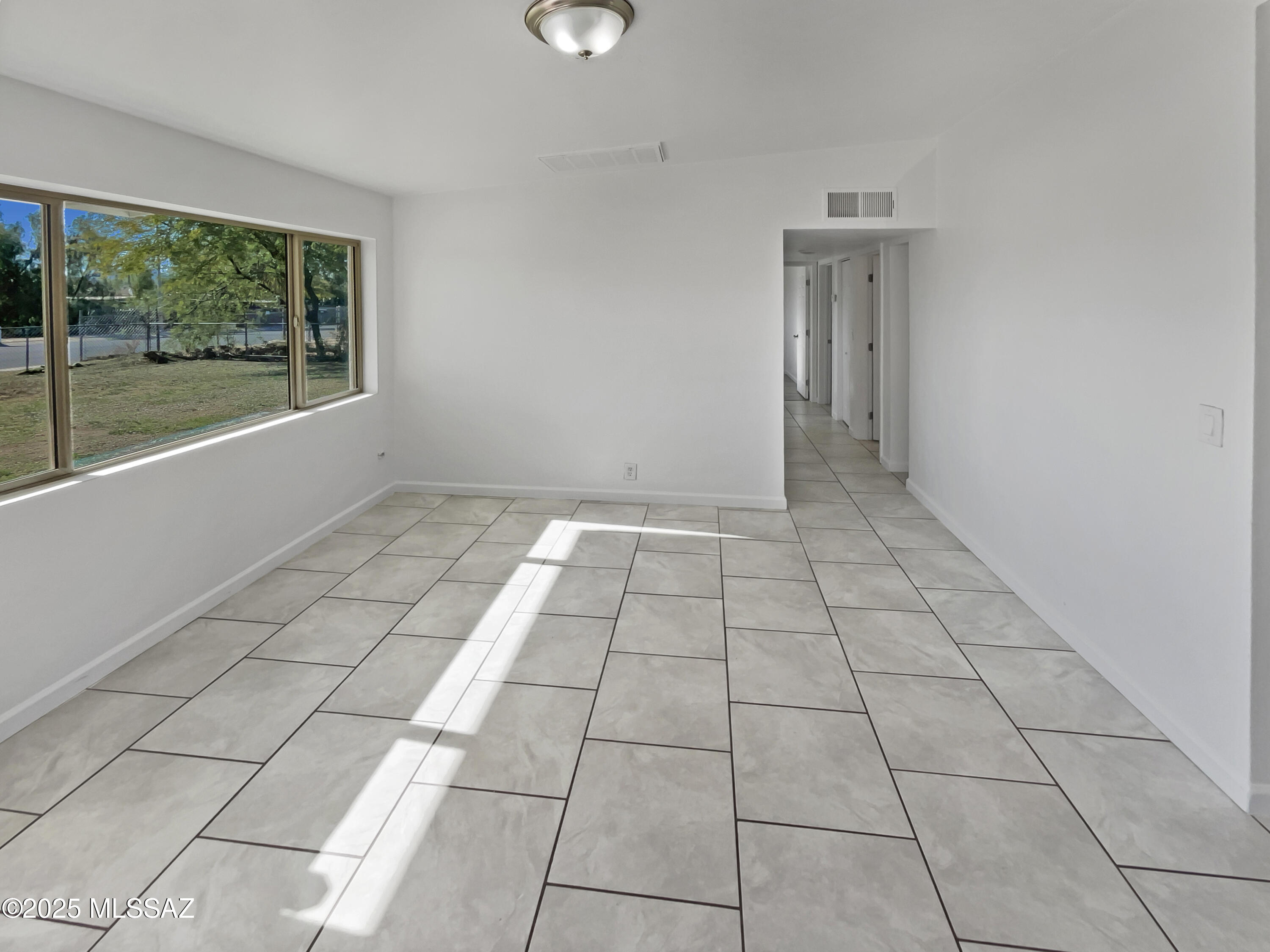 Miracle Mile Manor - Residential