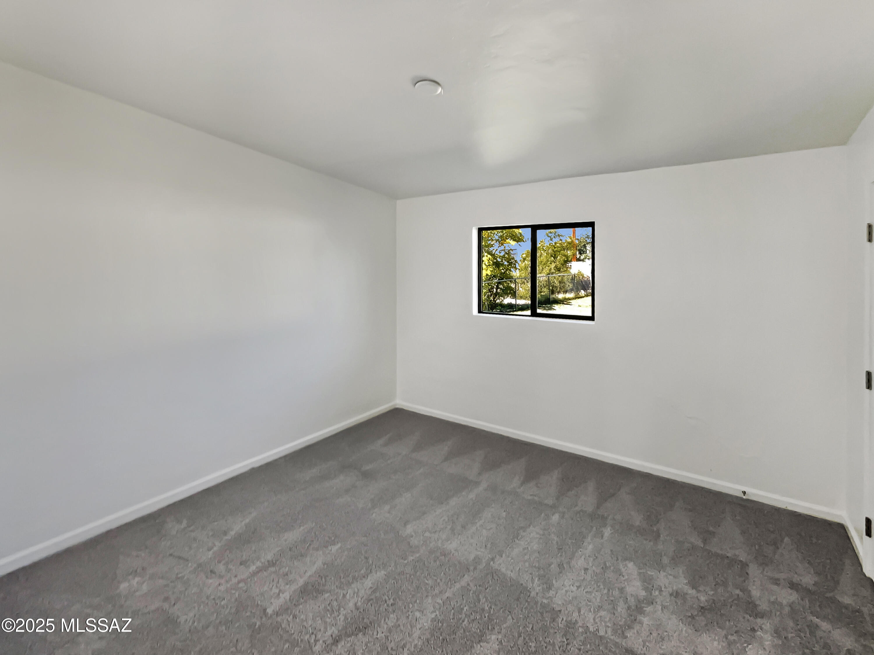 Miracle Mile Manor - Residential