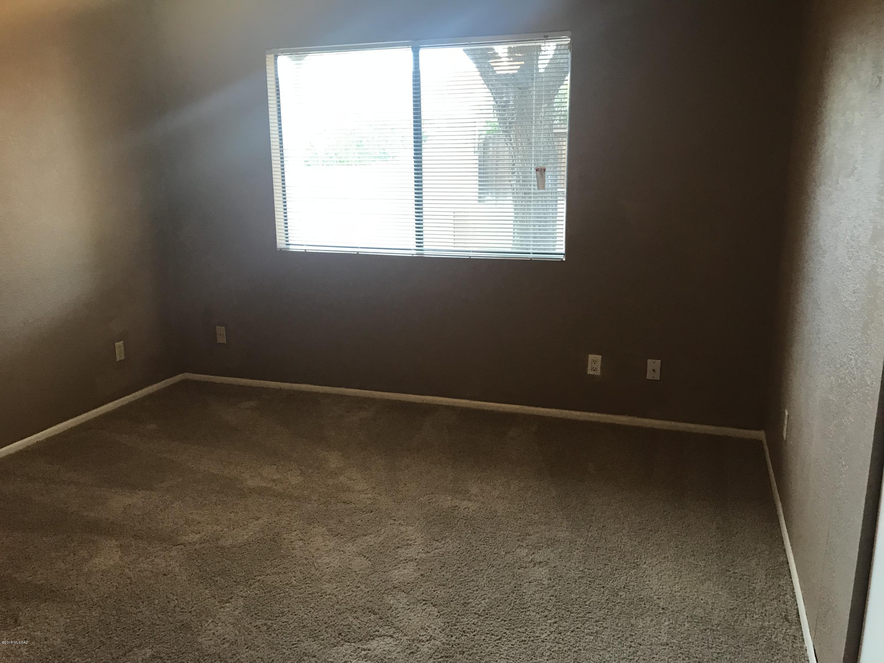 Reddington Hills (1-137) - Residential Lease