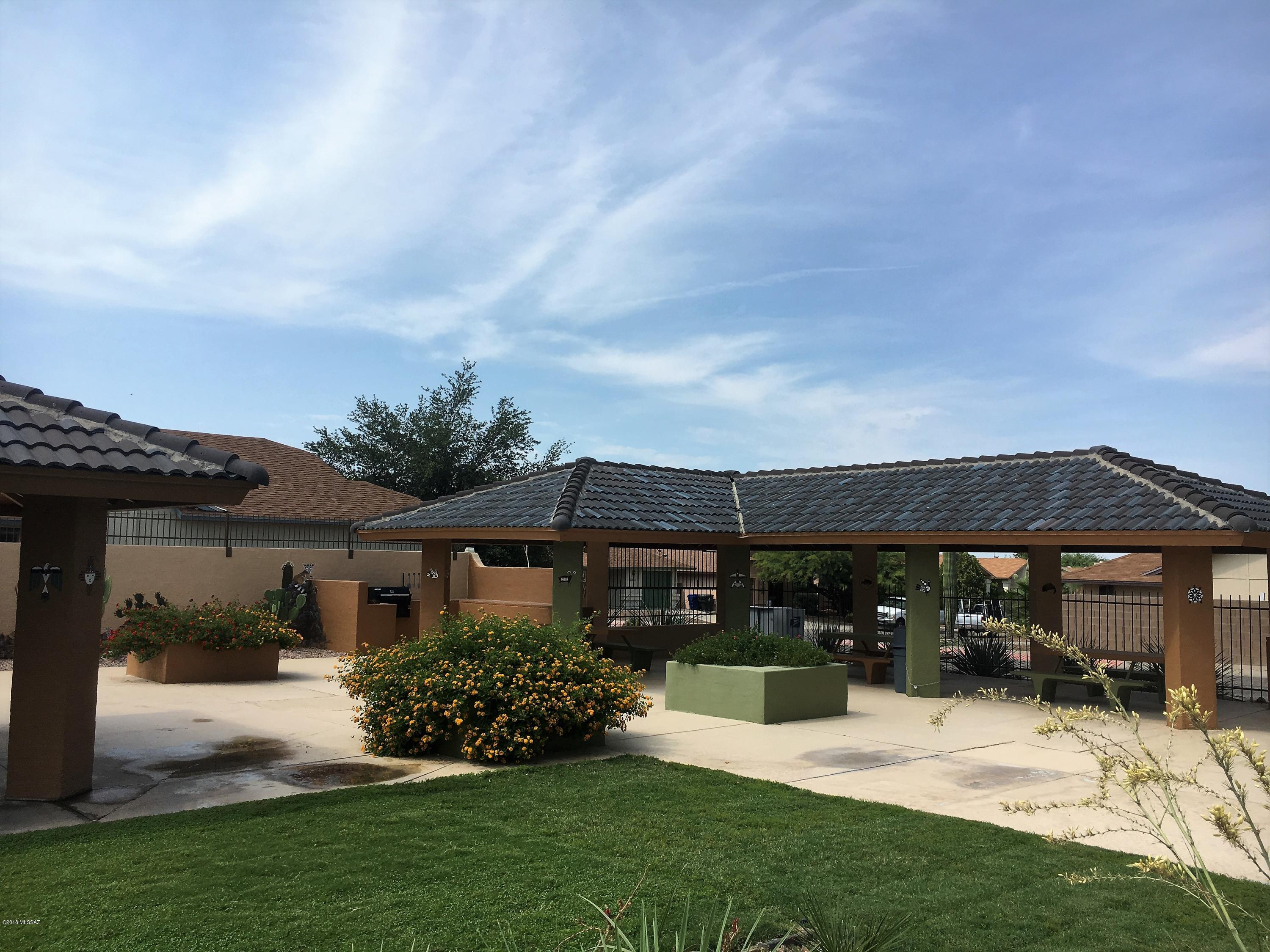 Reddington Hills (1-137) - Residential Lease