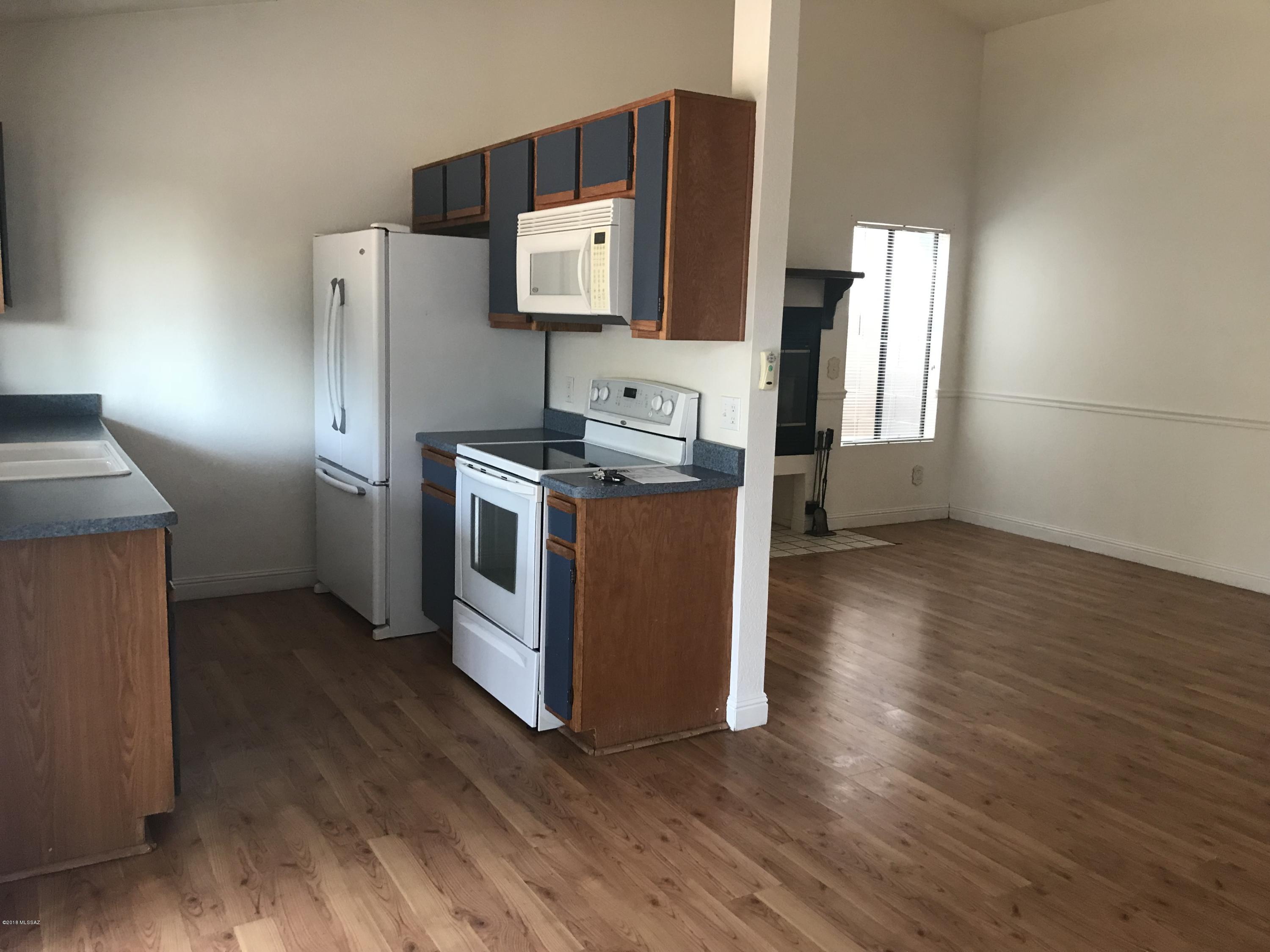 Reddington Hills (1-137) - Residential Lease