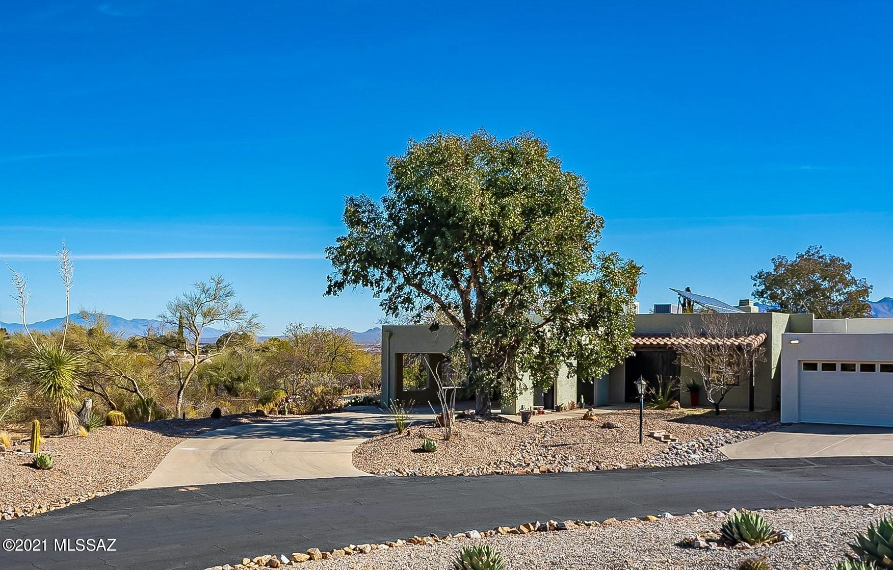 Green Valley Townhouses - Residential