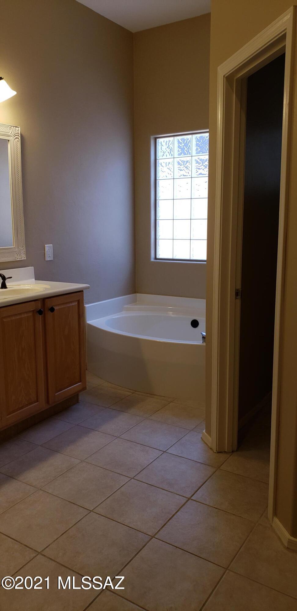 Preserve at Dove Mountain (1-182) - Residential Lease