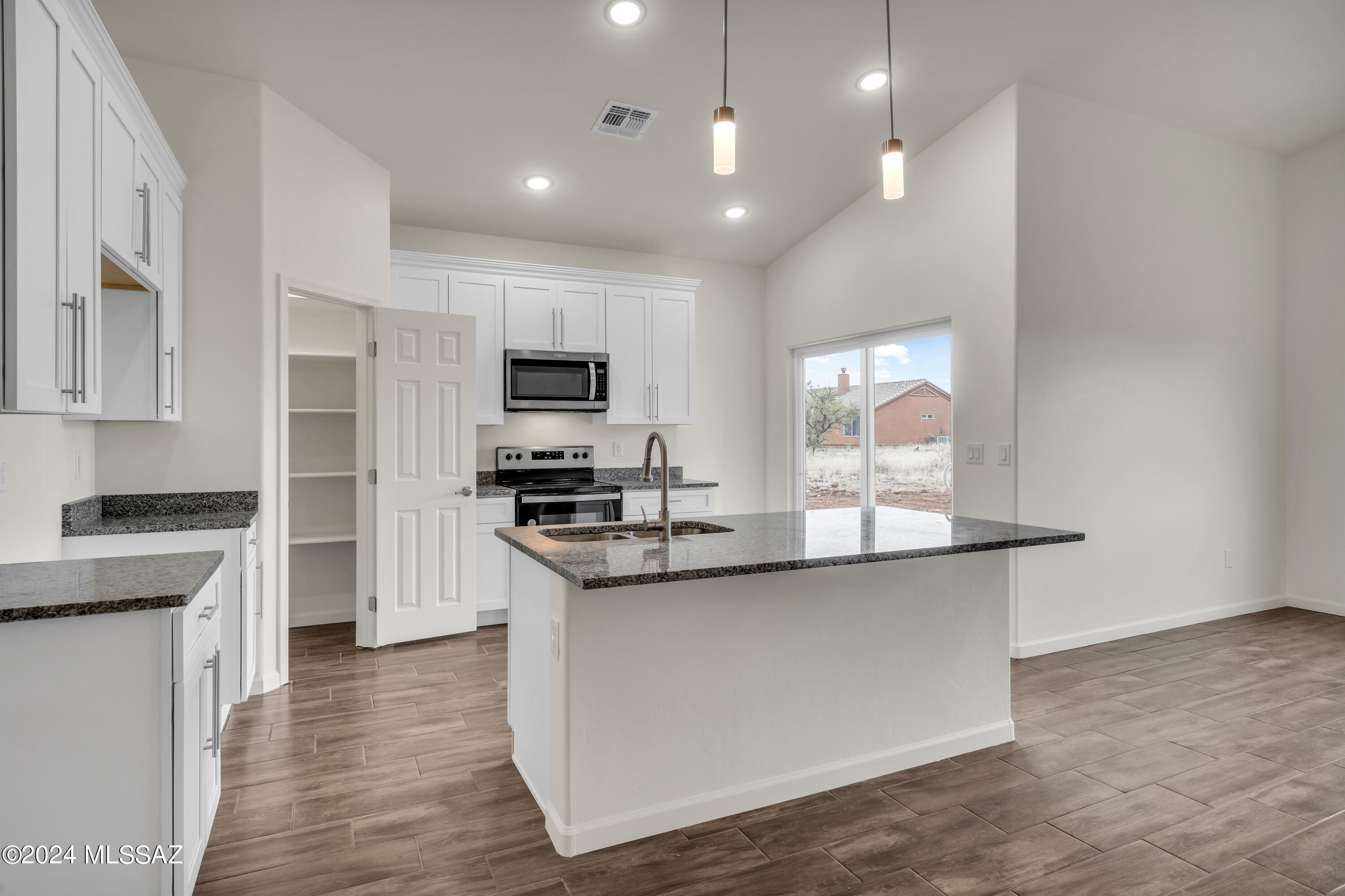 Rio Rico Villas 12 - Residential