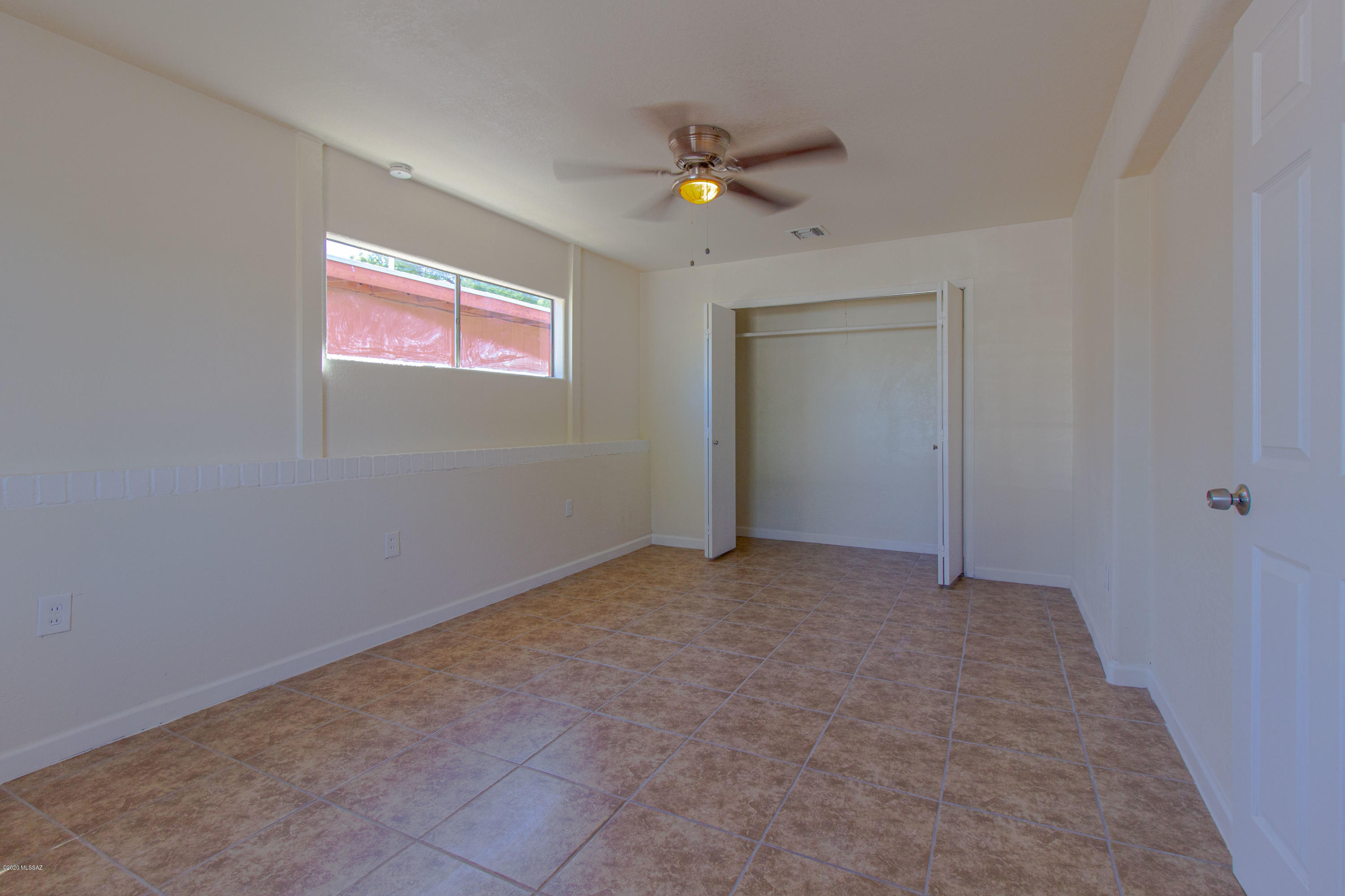 Miracle Mile Manor - Residential Lease
