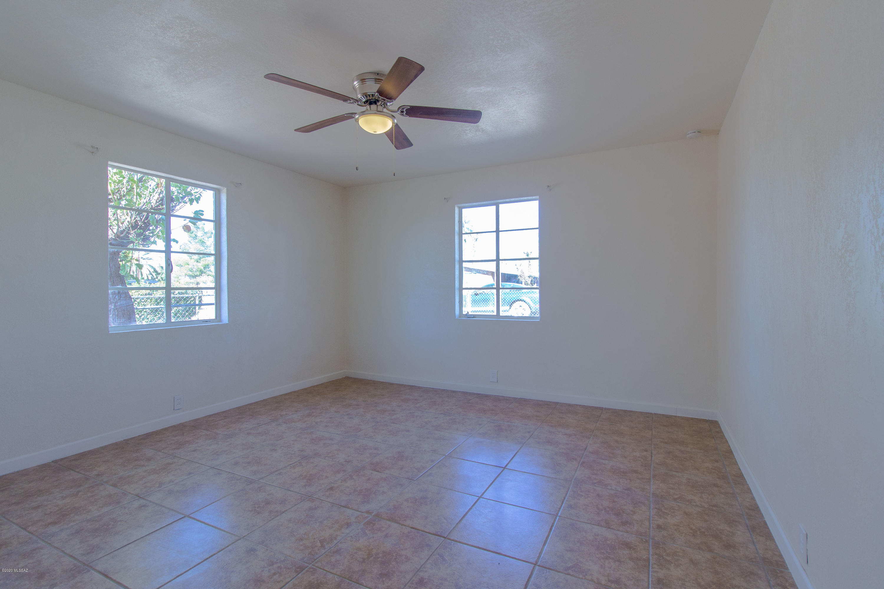 Miracle Mile Manor - Residential Lease