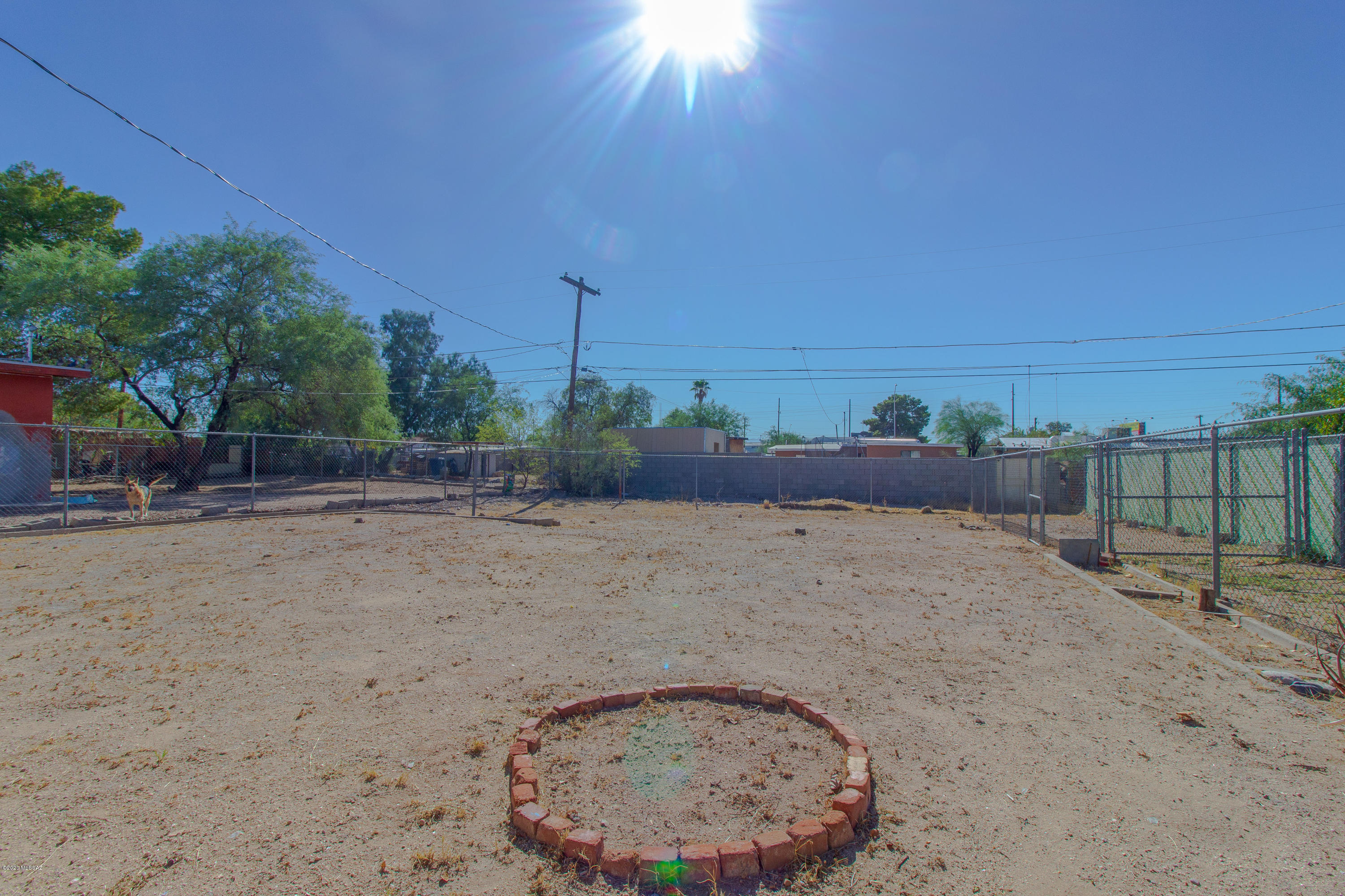 Miracle Mile Manor - Residential Lease