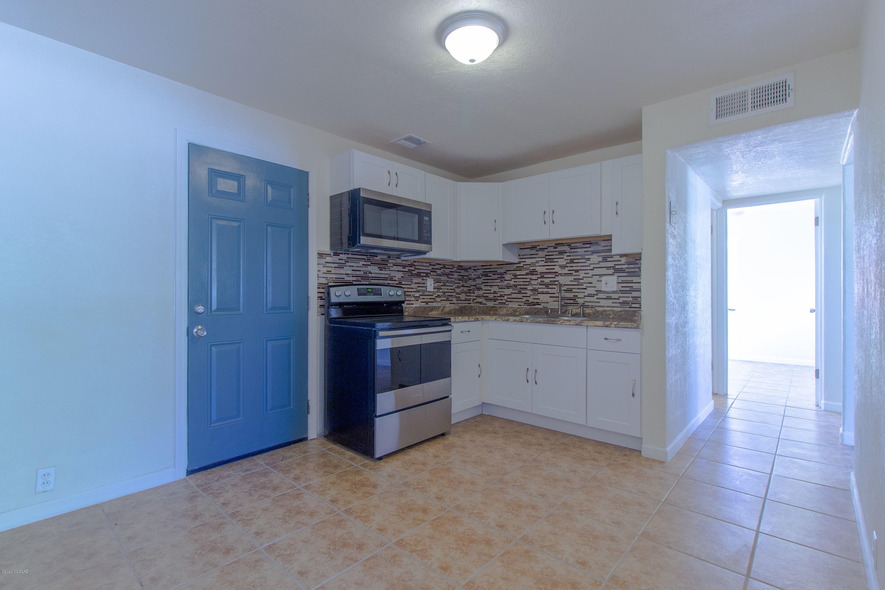 Miracle Mile Manor - Residential Lease