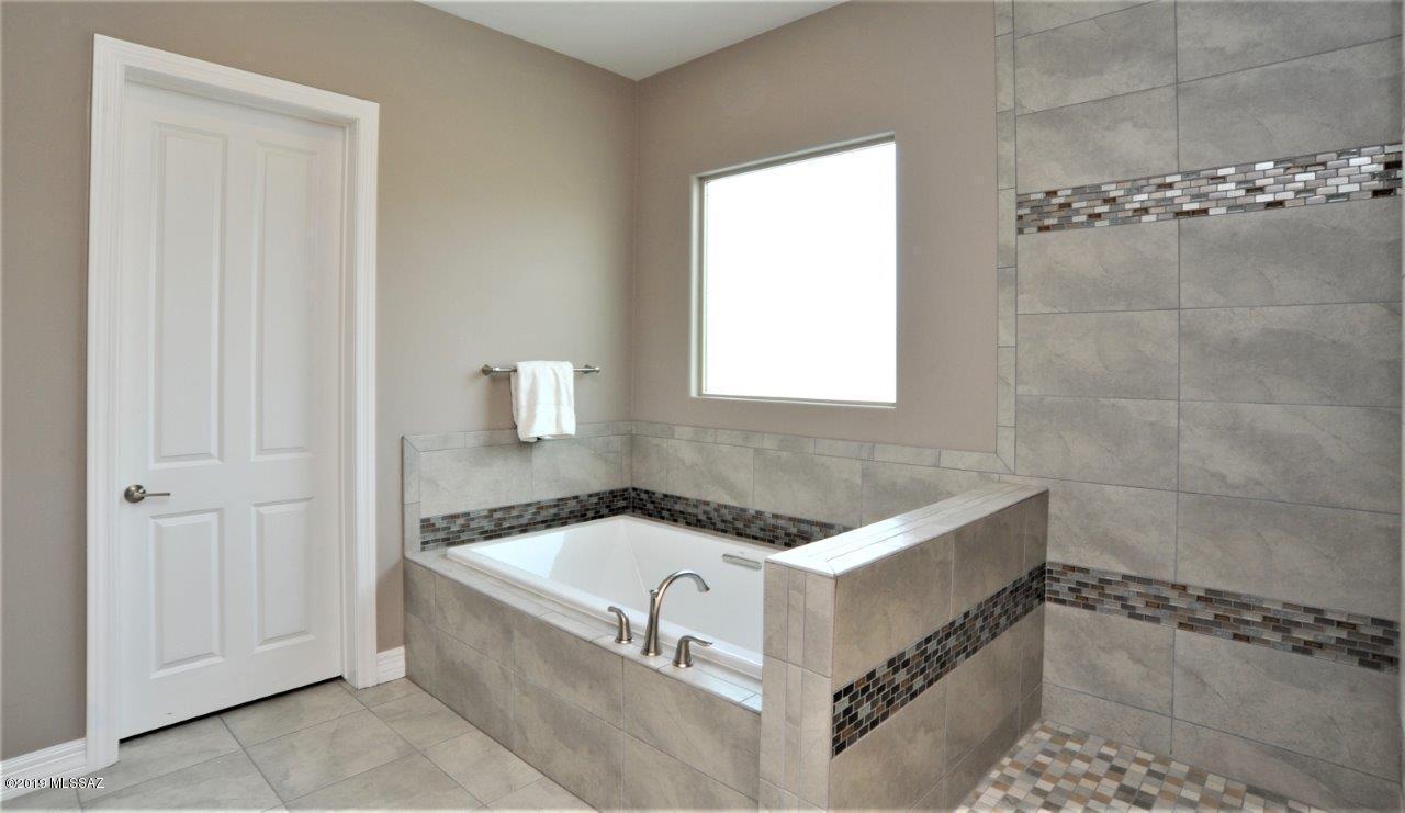 Ranches At Santa Catalina - Residential