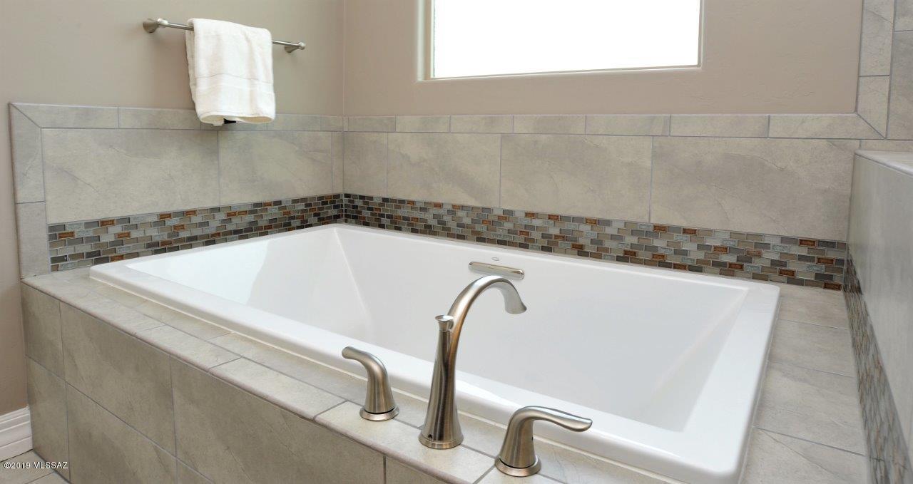 Ranches At Santa Catalina - Residential